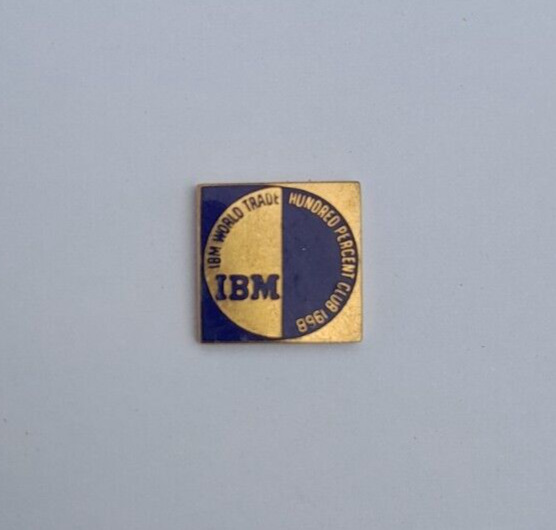 VTG 1968 IBM WORLD TRADE 100% CLUB 10K COMPUTER EMPLOYEES LAPEL PIN #1