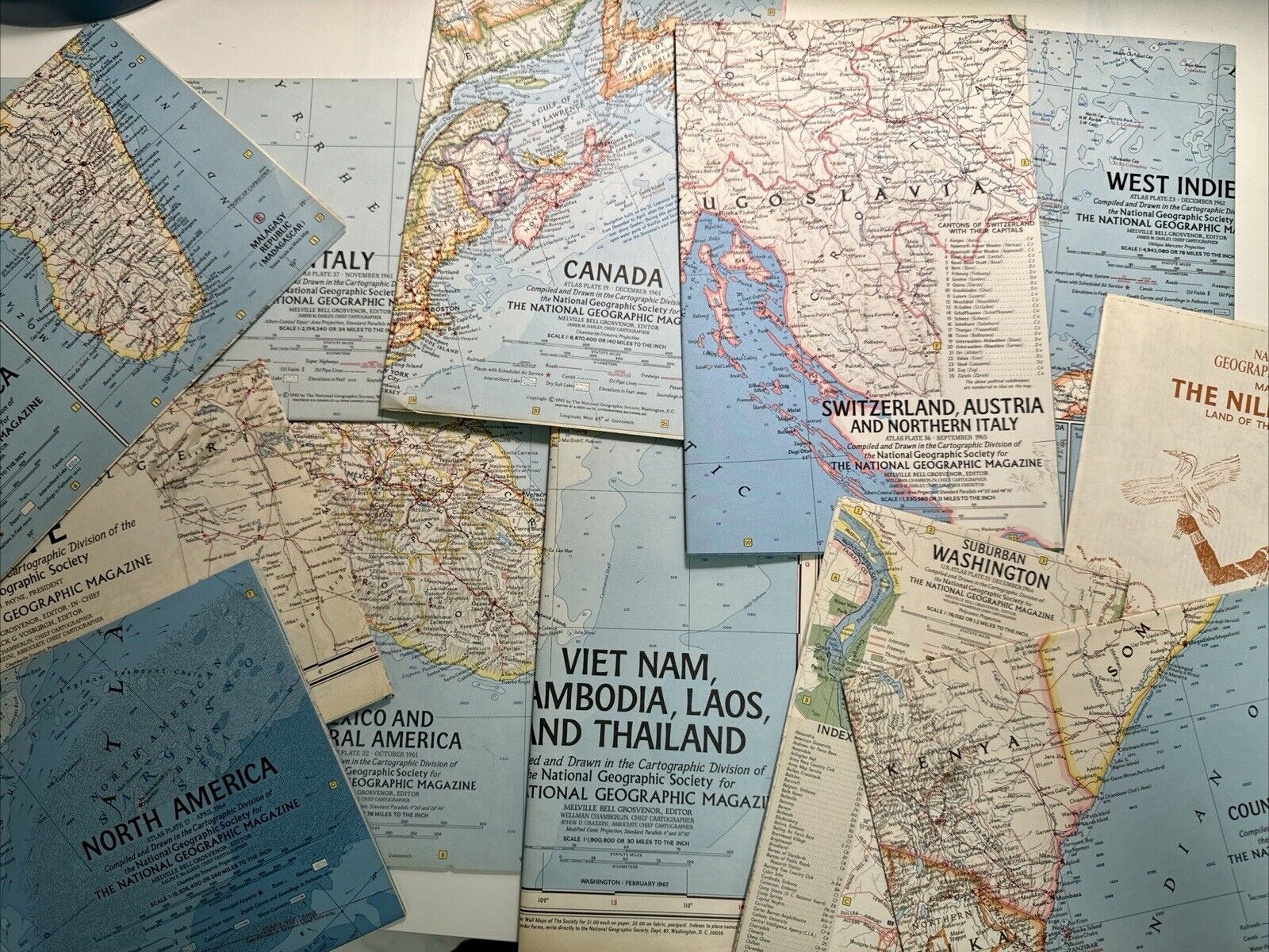 Lot of (12) Vintage 1960s National Geographic Maps/Inserts
