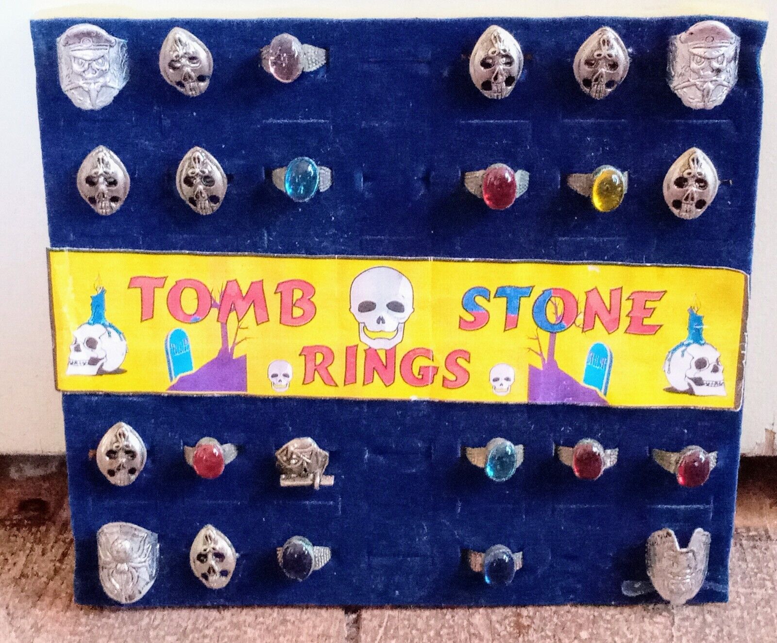 23 Vintage Tomb Stone Rings Gumball Machine Banner Prizes Skulls Spider Gems