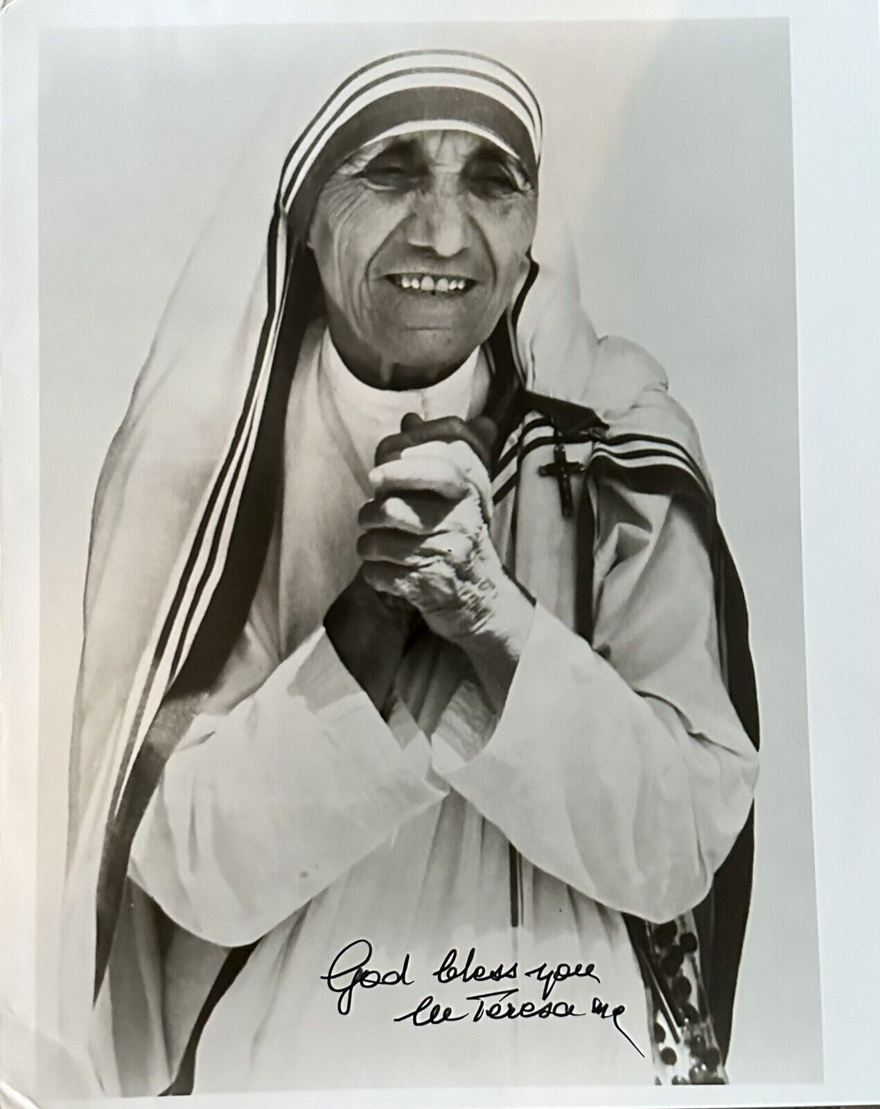 Mother Teresa Signed 8X10 B&W Photo Adding ‘God Bless You’