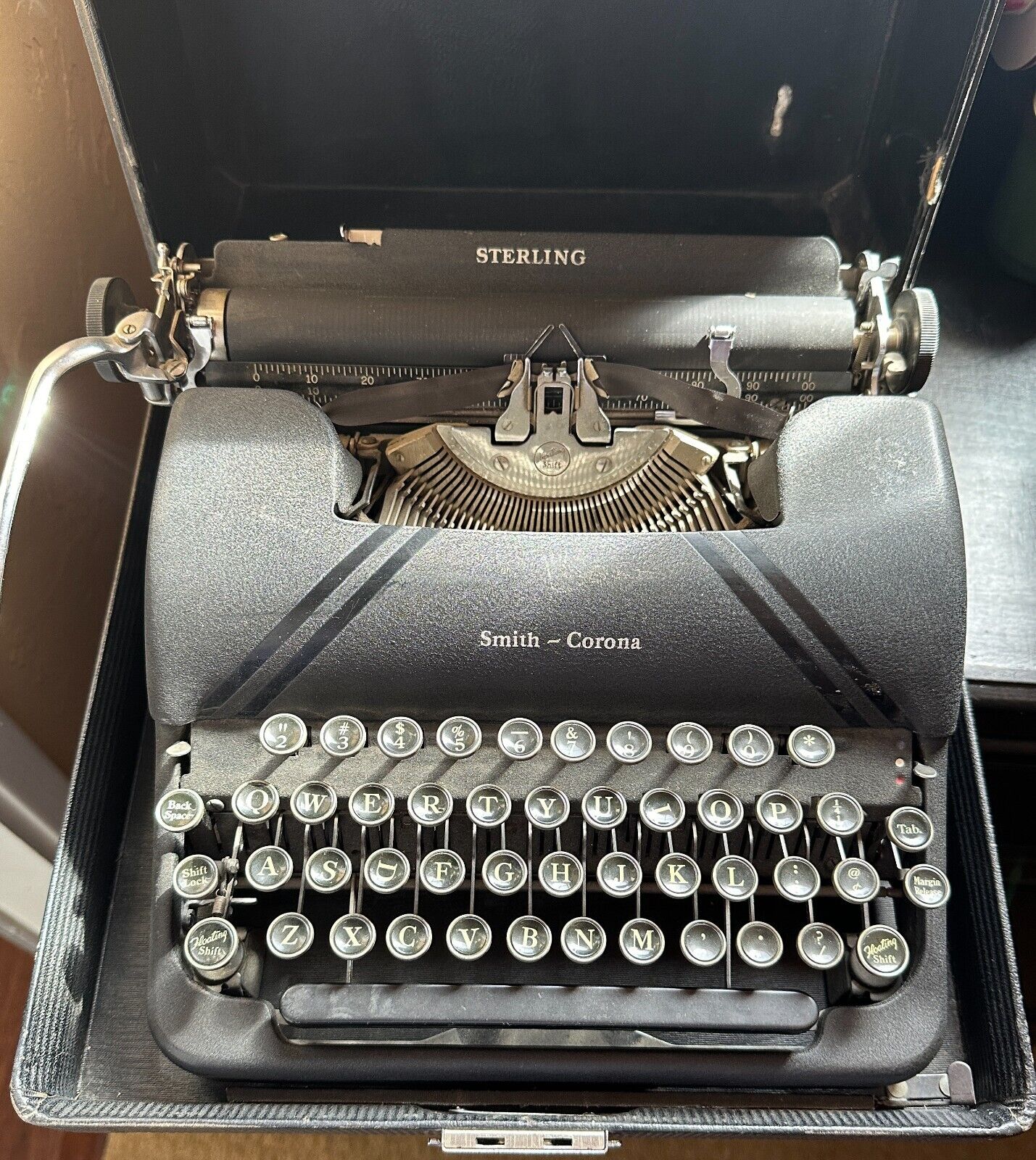 1947 Smith Corona Sterling Floating Shift portable manual typewriter with case