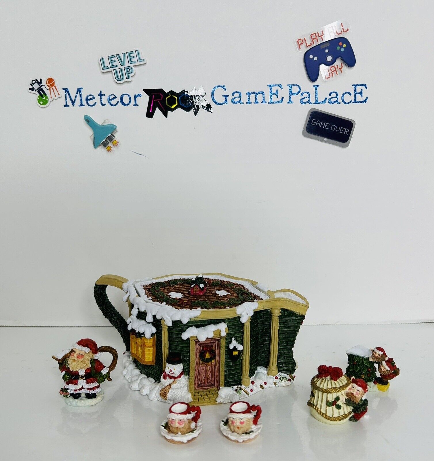 VTG  1996 Designer Mini Teapot Collection Santa Claus Christmas Set In OG Box