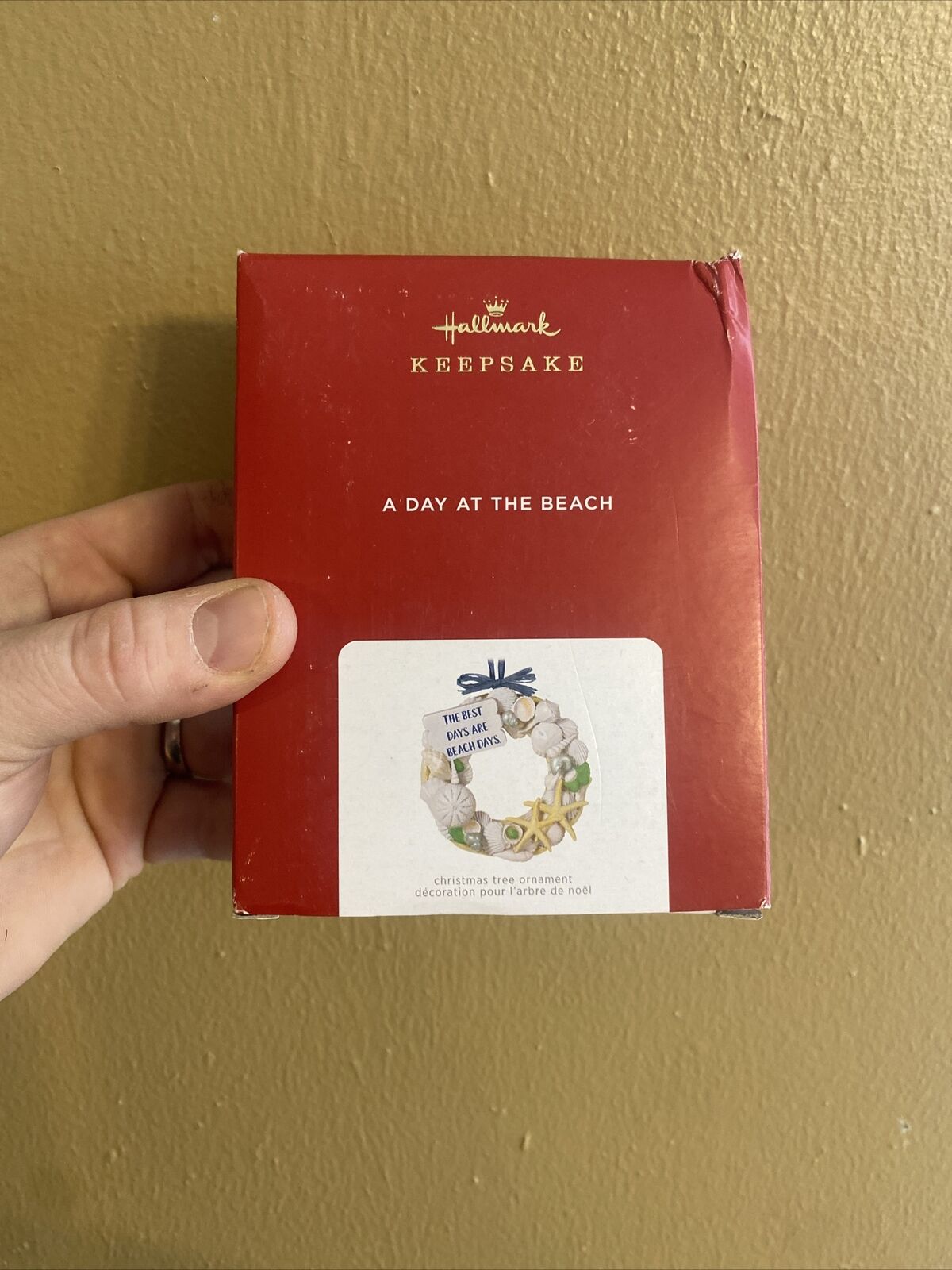 2021 Hallmark Ornament - A DAY AT THE BEACH - Sea Shell Starfish - New in Box