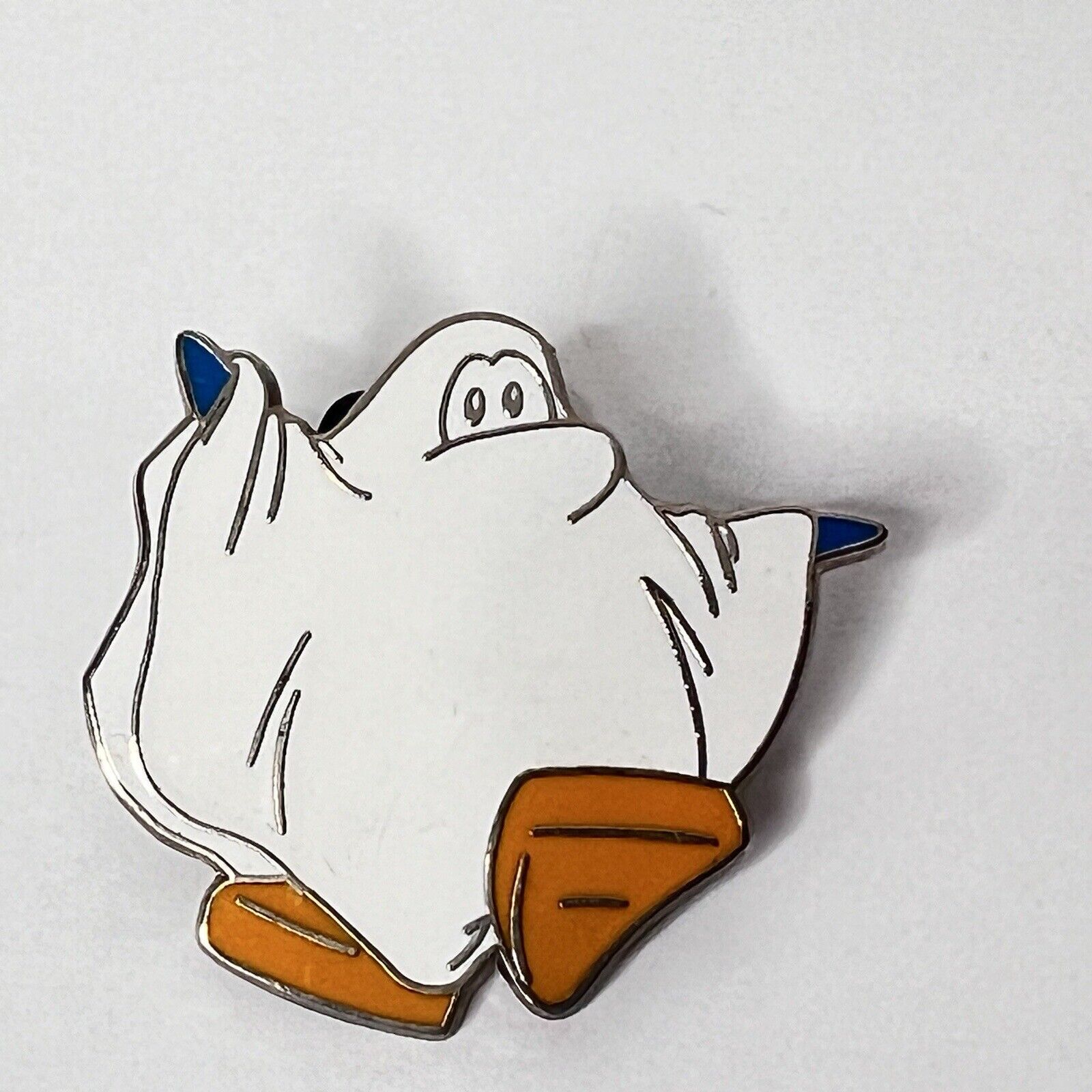 Disney Club Penguin Pin Ghost