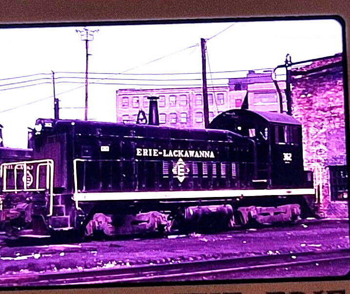 Diesels on the Erie Lackawana #362 EMD SW-8 Trains on the Rails NJ 35mm Slide