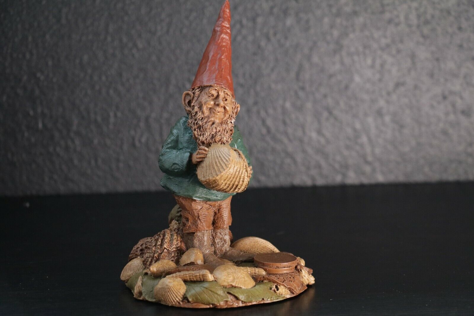 Vintage Tom Clark giovanni  Ocean Gnome with Shell- Resin Statue Sculpture 6\
