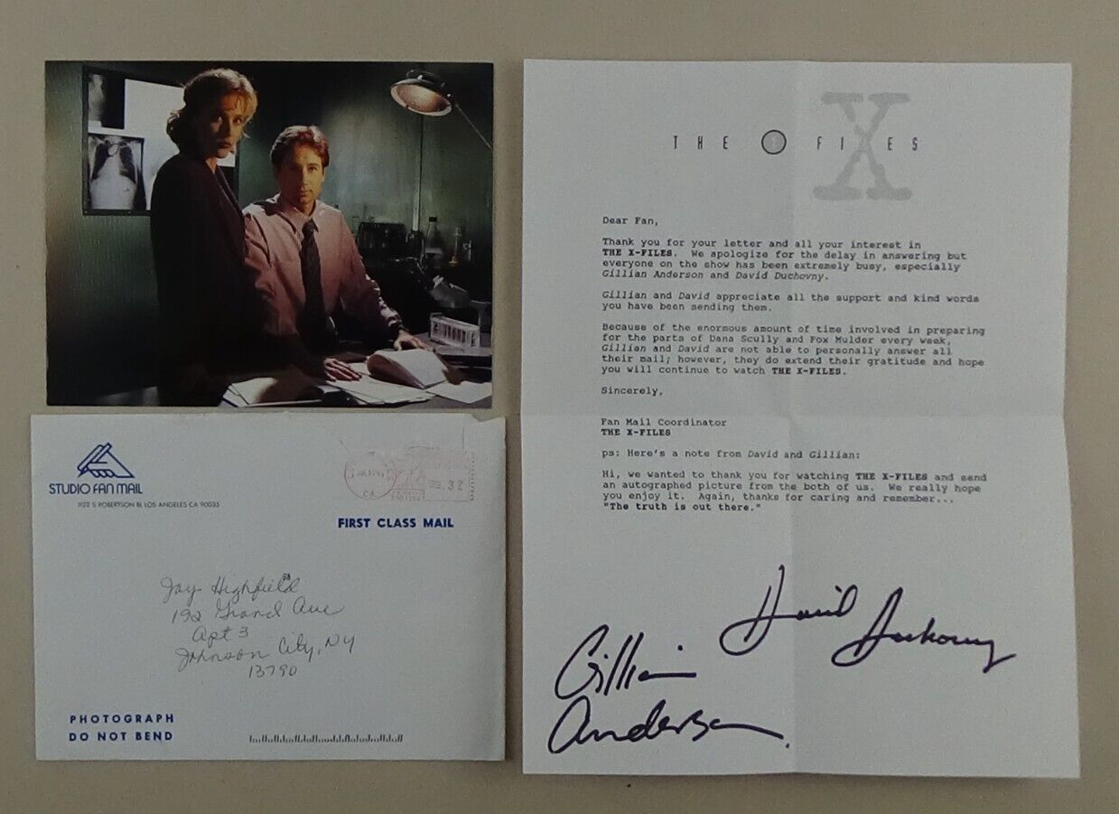 David Duchovny Gillian Anderson Signed X-Files 1995 Card Letter Autographs #890
