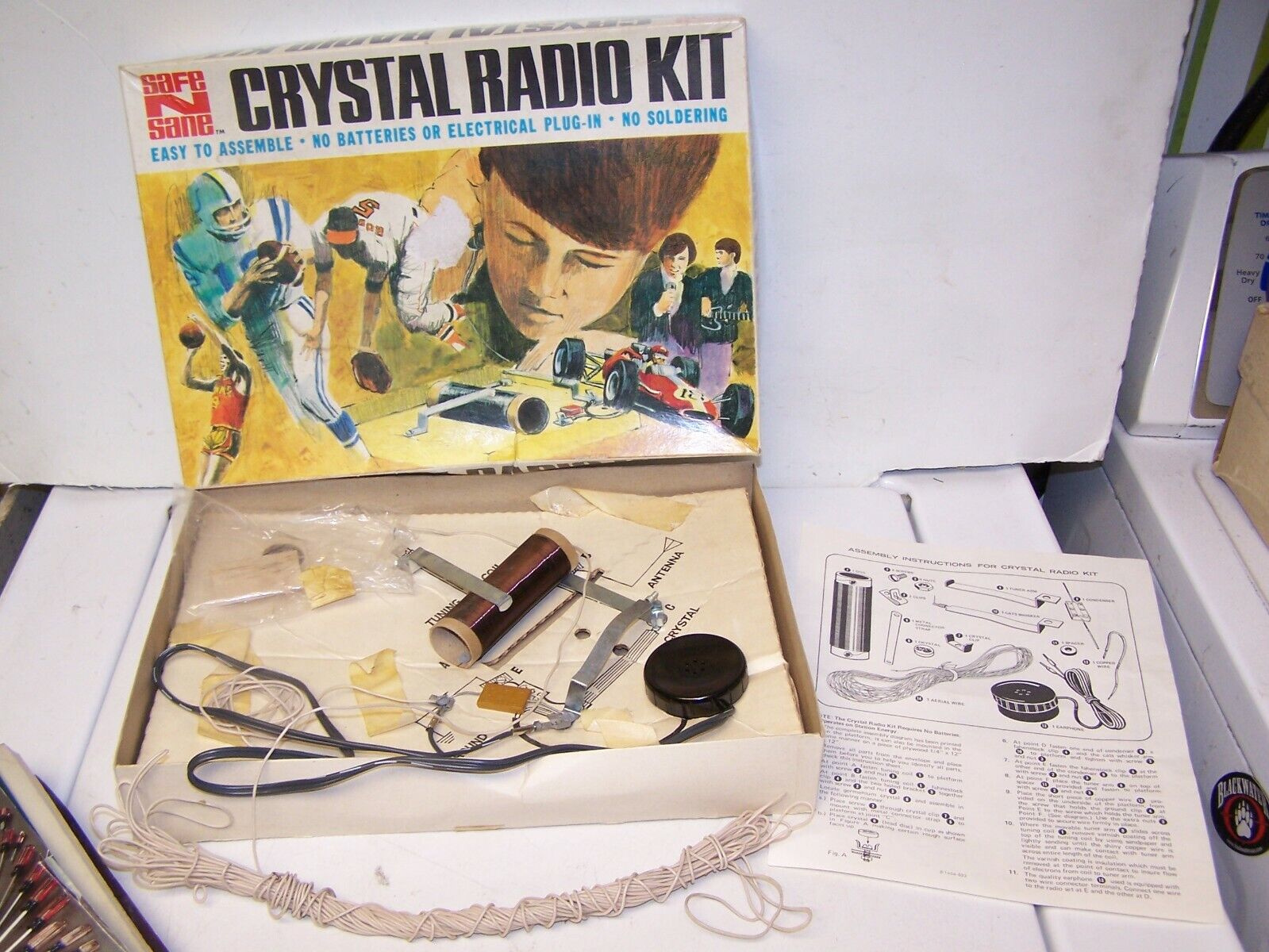 Vintage K & B DIV of AURORA 1604 Crystal Radio Kit SAFE N SANE 