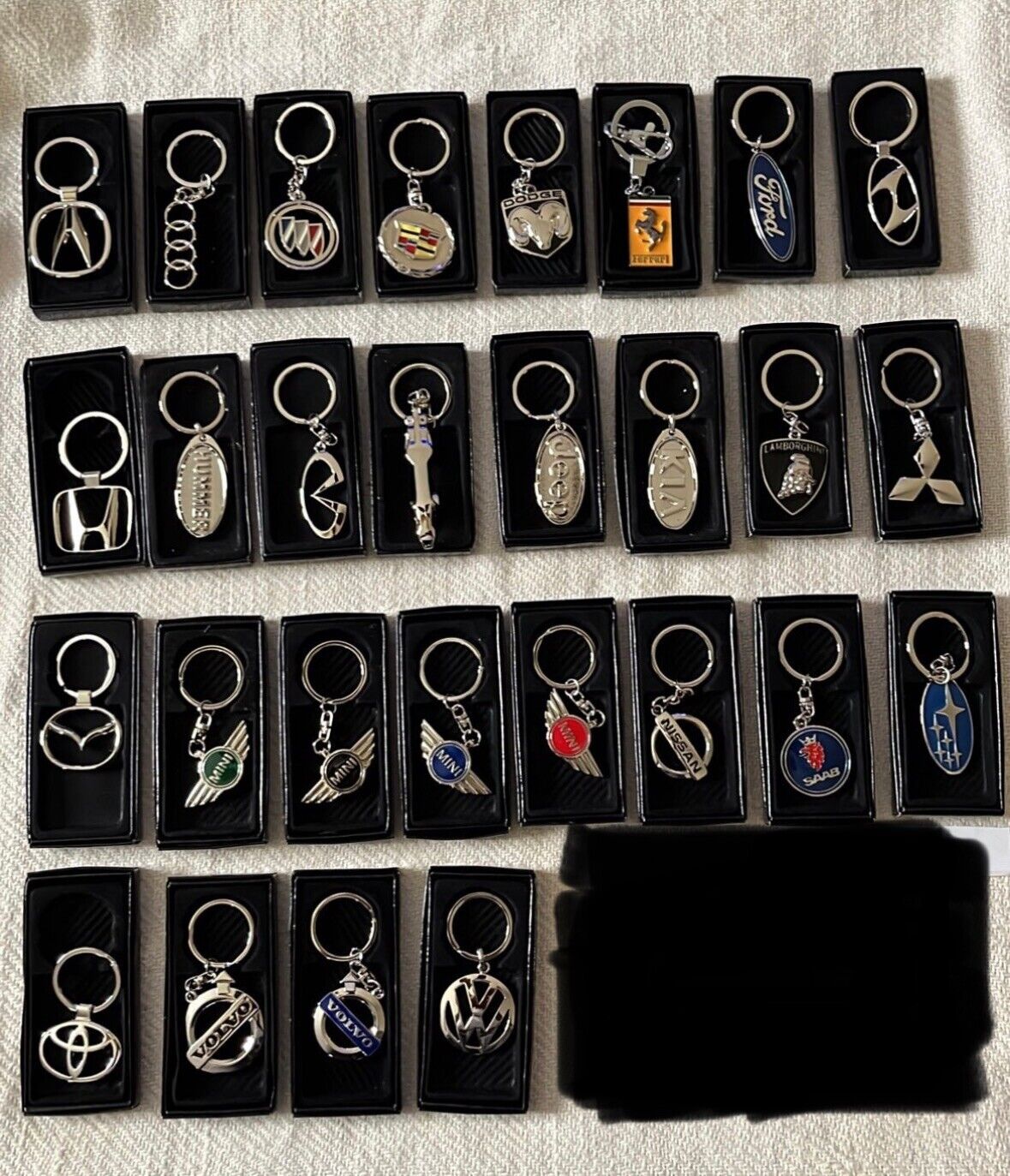 Wholesale Close out Lot Of 50 Auto Car Metal Keychains