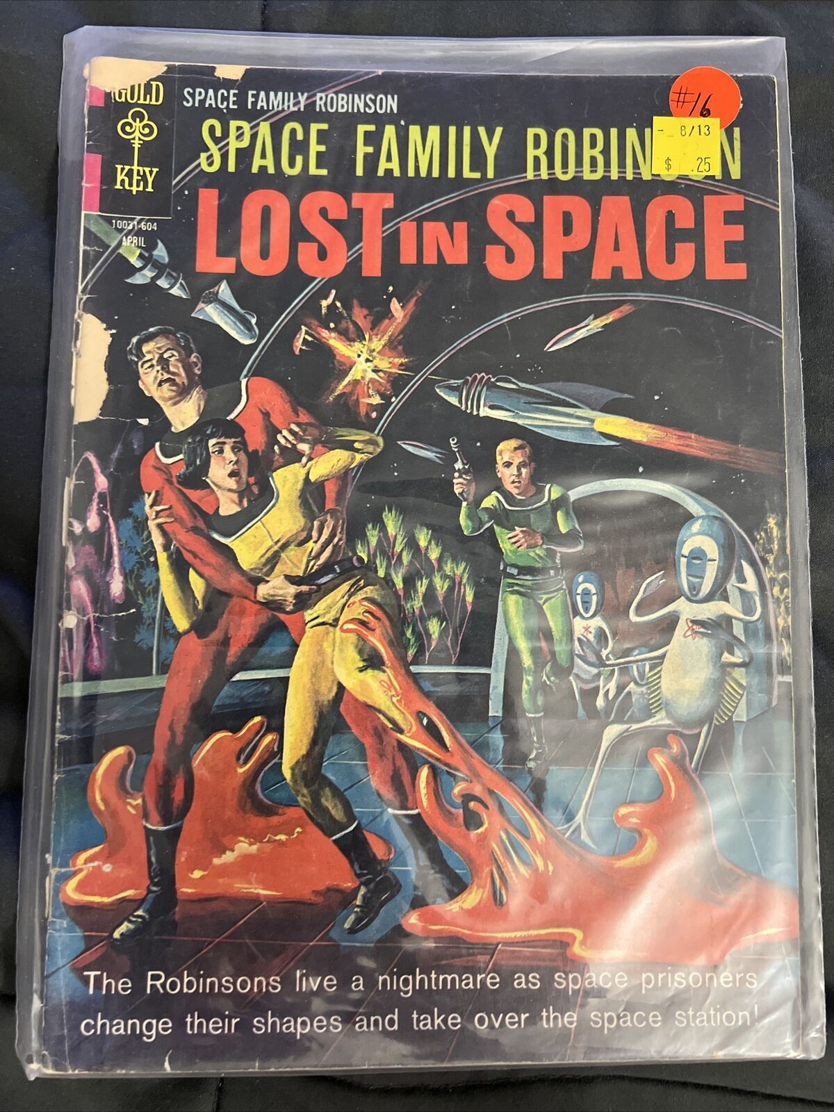 Space Family Robinson Lost in Space #16 VF 1966 Silver Age Movie Pop Culture
