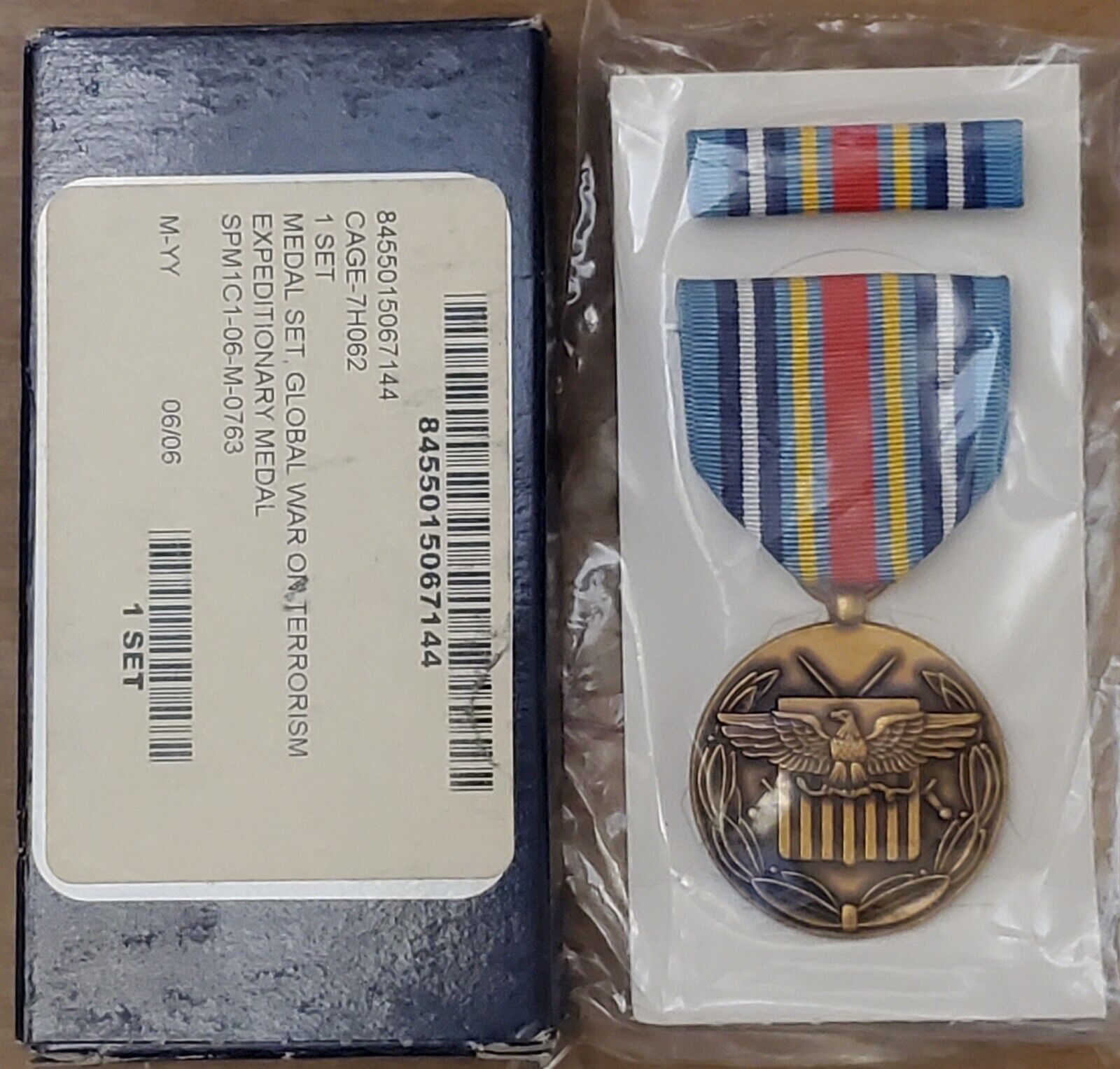 U.S. Forces Global War on Terrorism Expeditionary Medal & Ribbon Set USGI w/Box 
