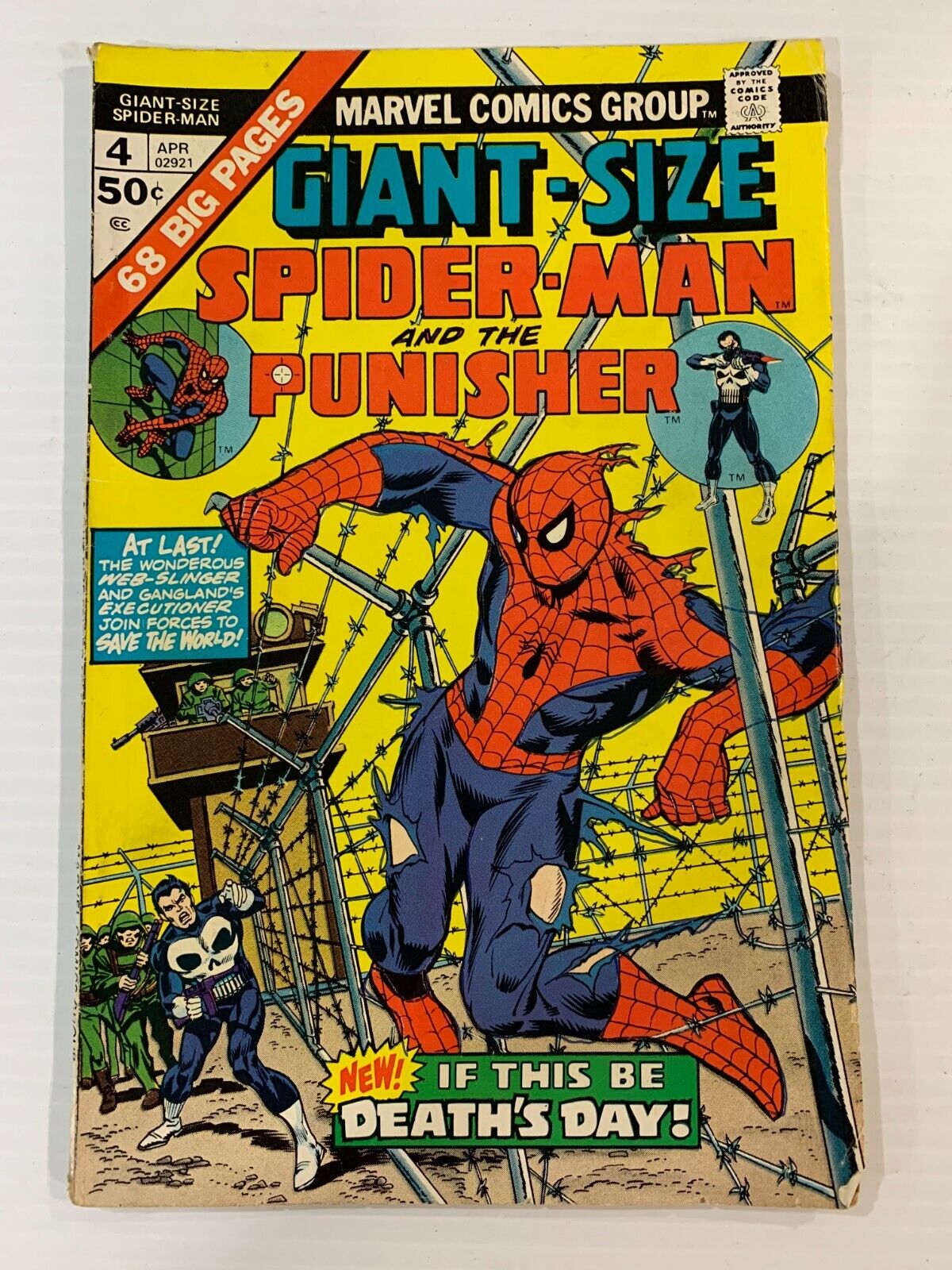  GIANT-SIZE Spider-Man # 4 Marvel 1975 Punisher 3rd Appearance