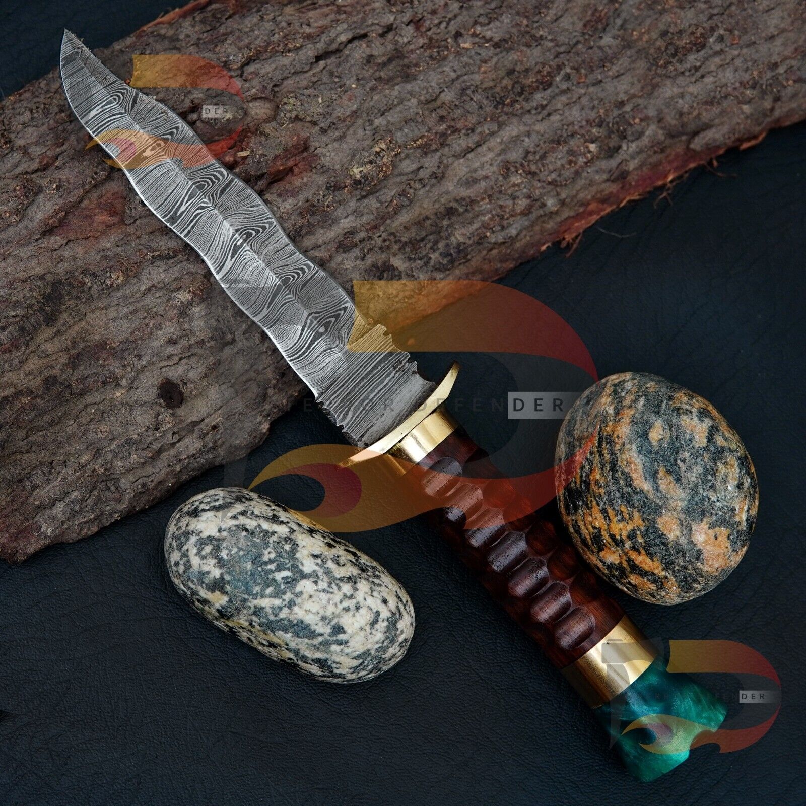 Hand Forged Damascus Steel Blade Handmade Damascus Hunting ,Camping Knife 