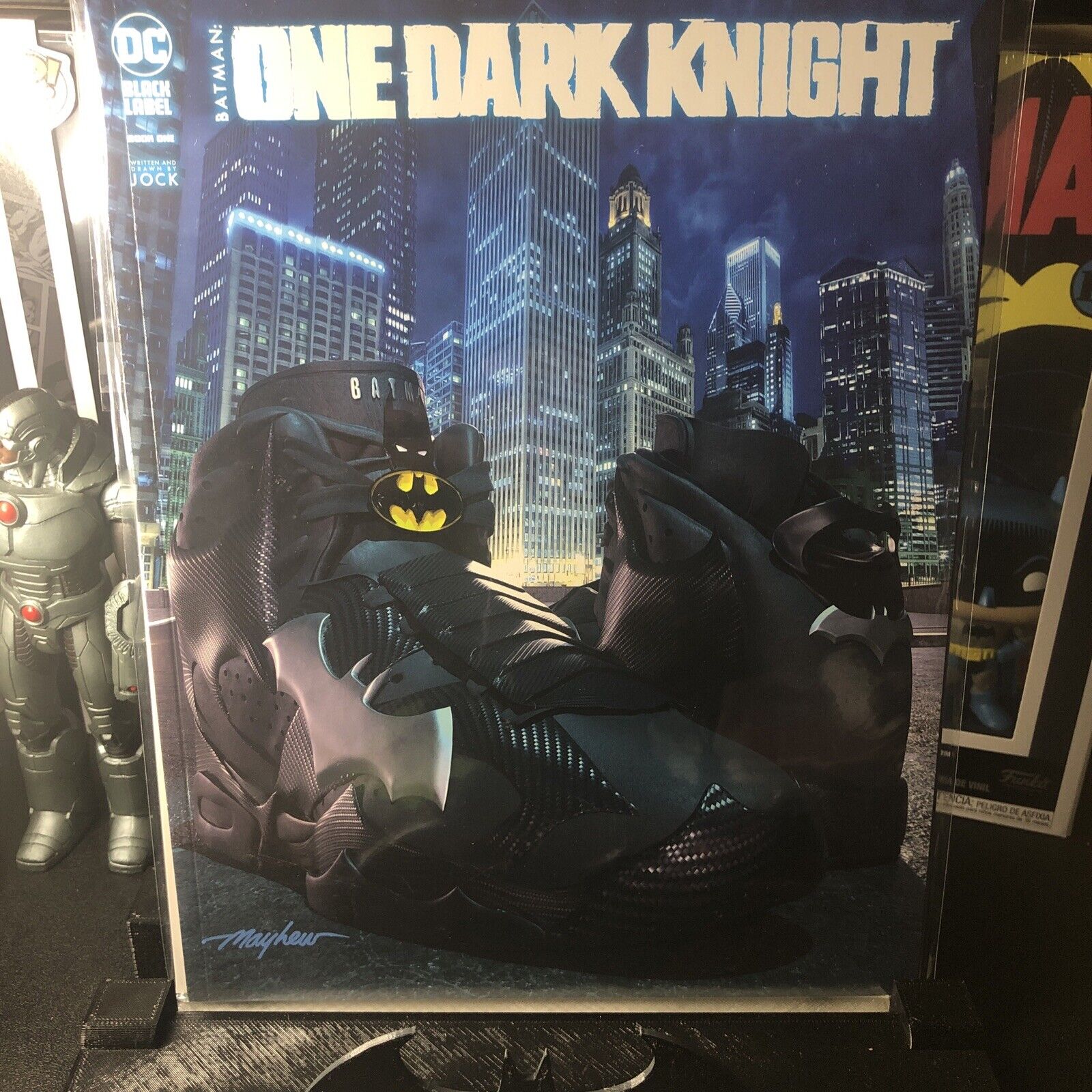 Batman: One Dark Night 1 - Mike Mayhew Sneaker-head Variant
