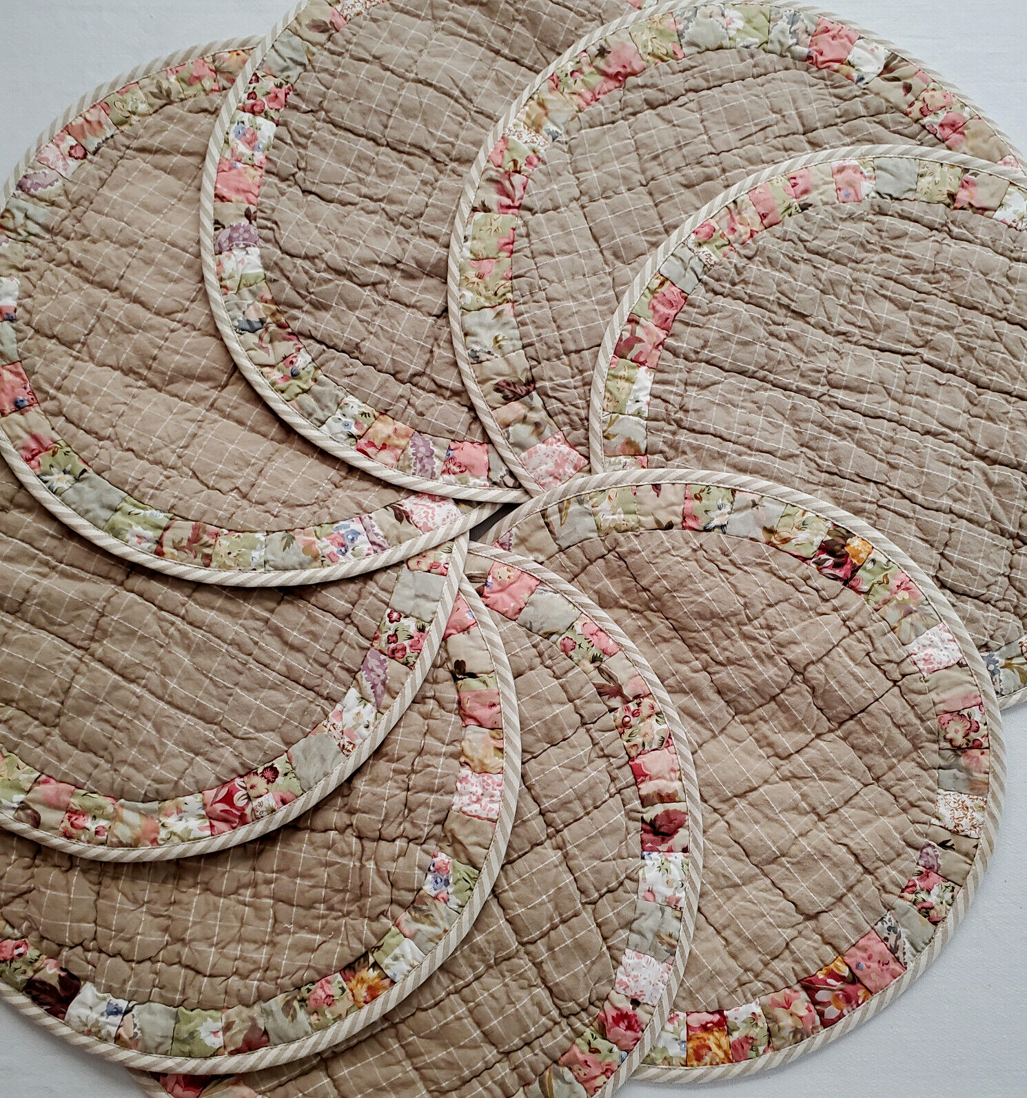 Set of 8 Placemats VHC Brands Patchwork Round Table Mats Lasting Impressions 15\
