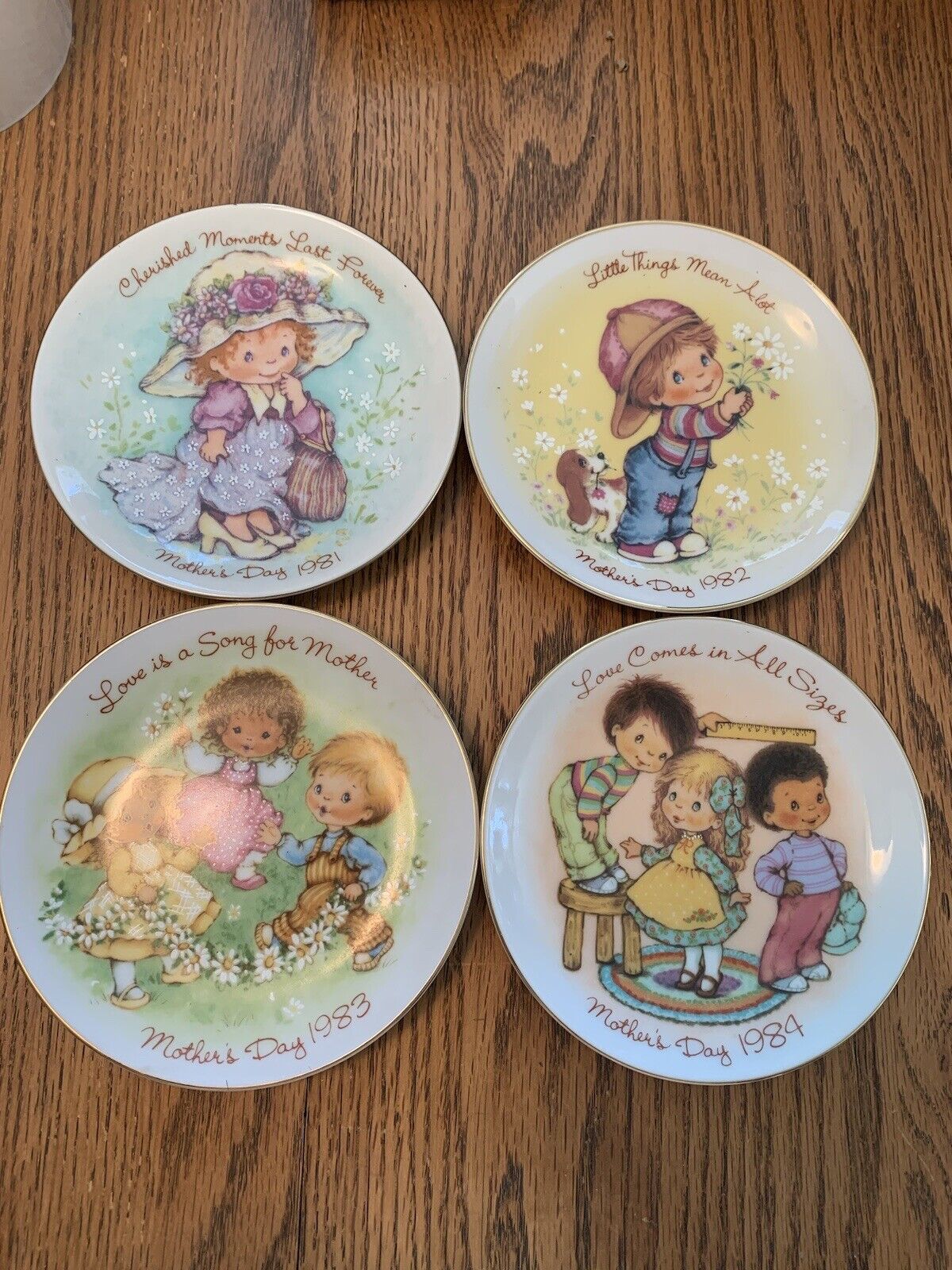 Vintage 5” Avon Mothers Day Collectible Plates Lot of 4  Plates 1981-1984