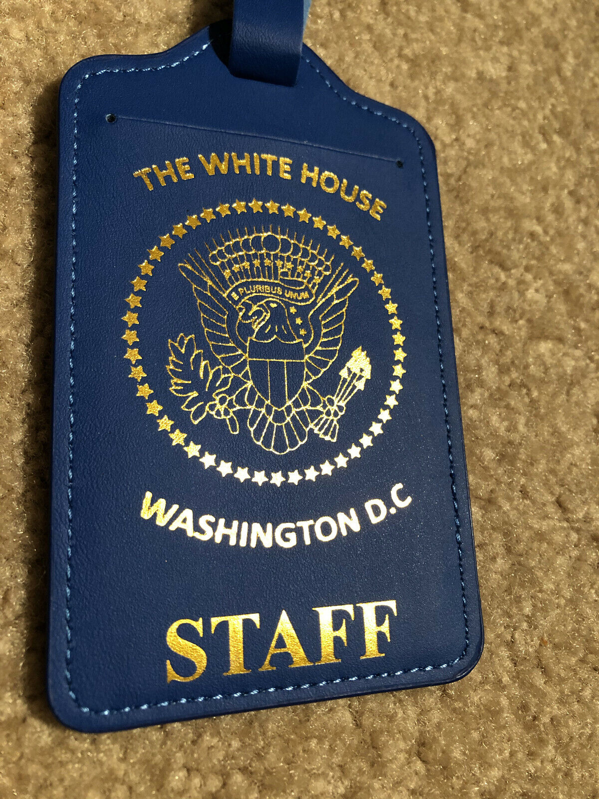 GOLD PRESIDENTIAL SEAL,BLUE WHITE HOUSE STAFF LUGGAGE TAG (SET OF 4 TAGS)