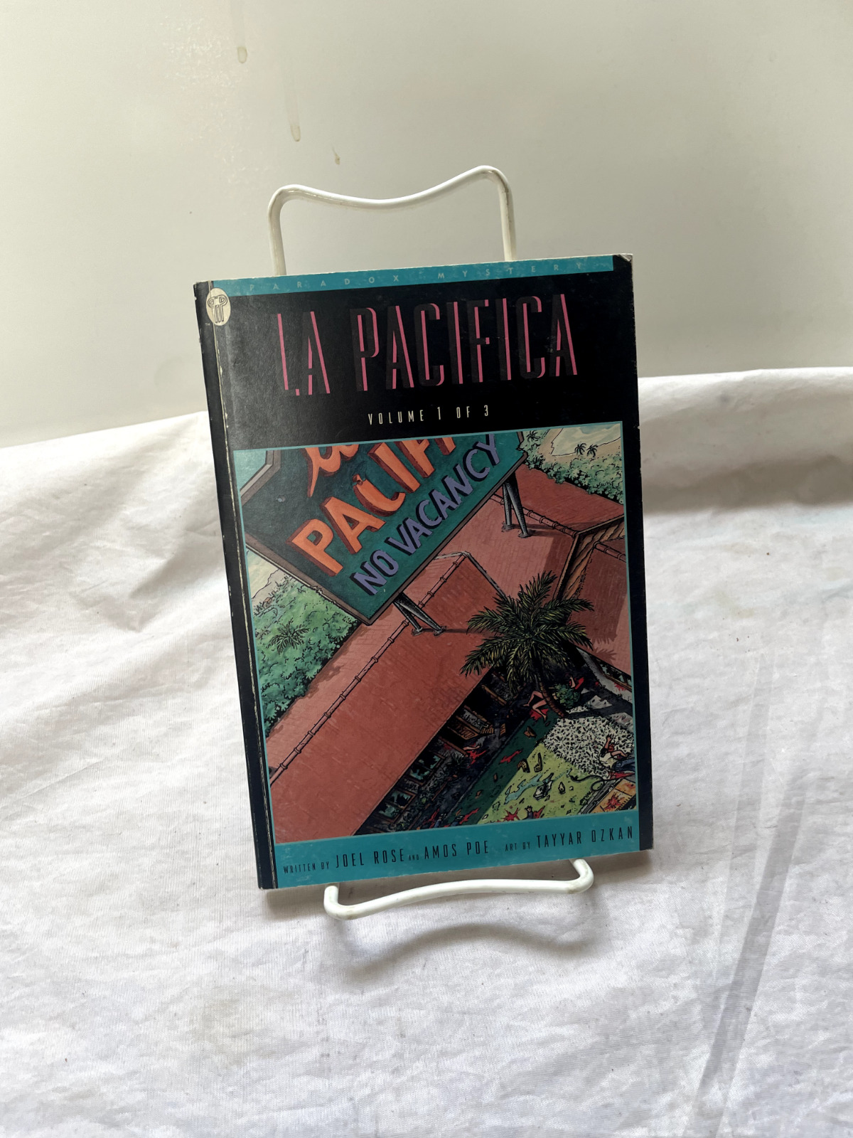 La Pacifica Volume 1 of 3 (Paradox Press,1994) Joel Rose, Amos Poe, Tayyar Ozkan