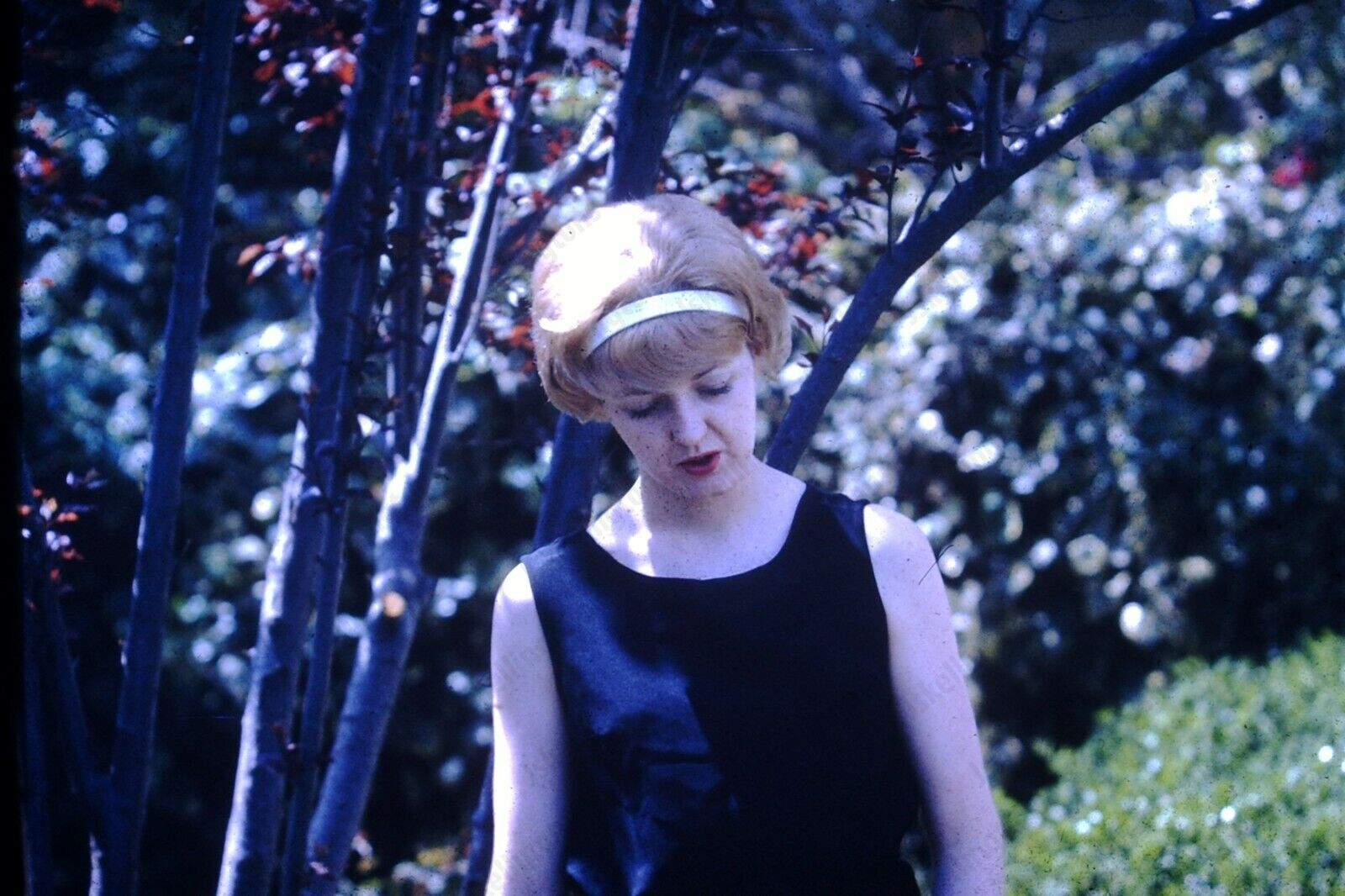 1964 candid of pretty woman short hair Original 35mm SLIDE Hd2
