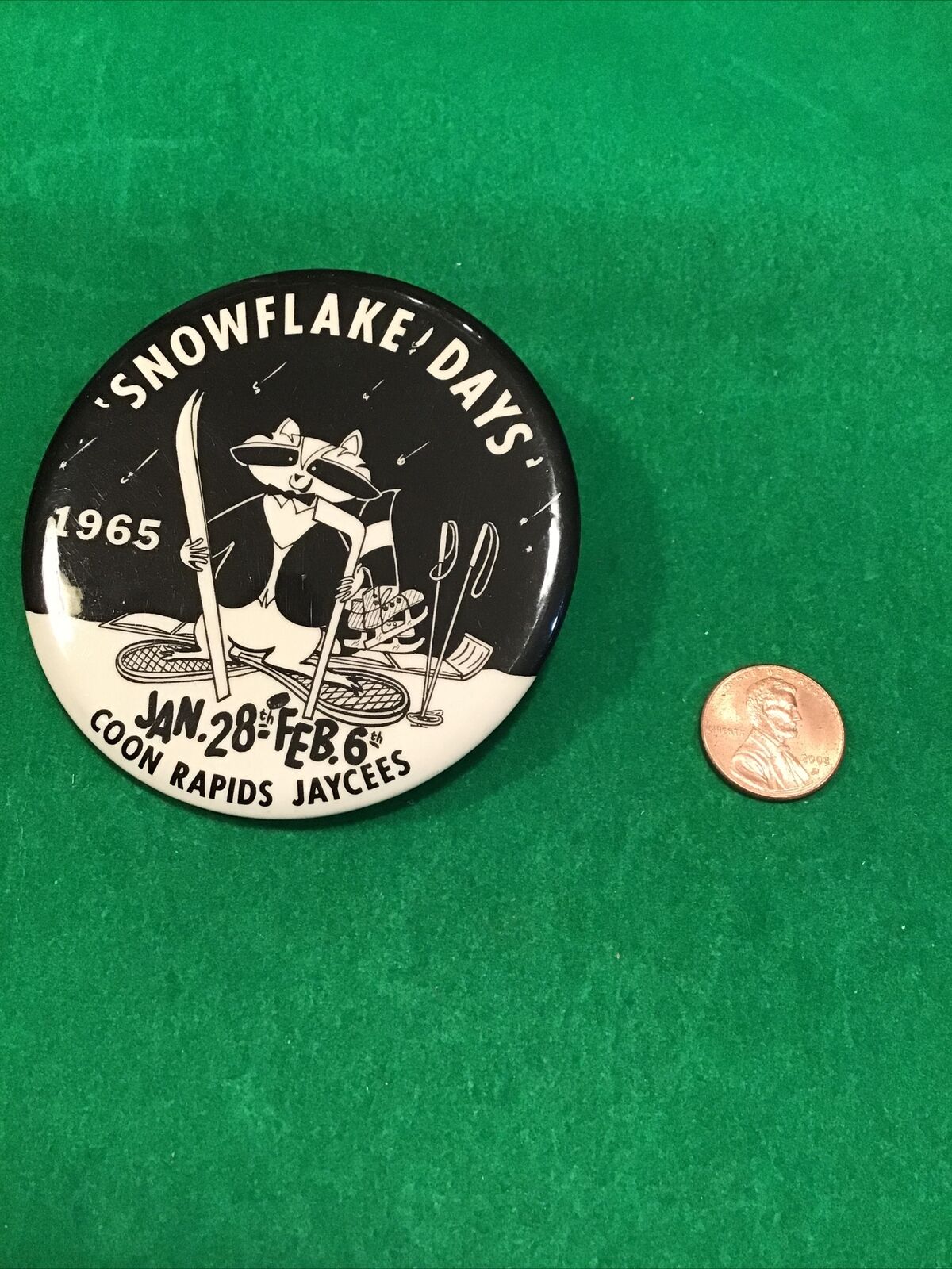 Vtg Winter Holiday Button Coon Rapids Minnesota 1965 Snowflake days 3.5 Inch
