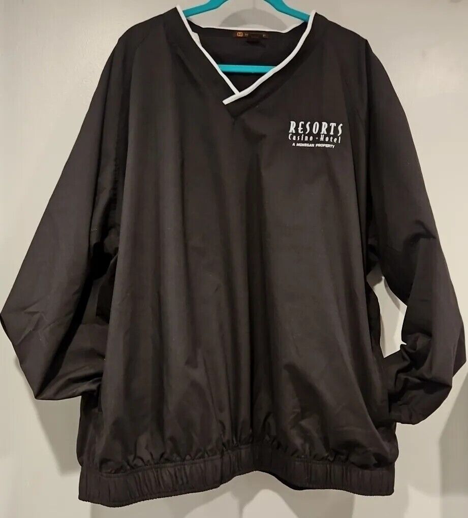 Resorts Casino & Hotel Pullover Windbreaker with Bi Lateral Pockets NEW Size 2XL