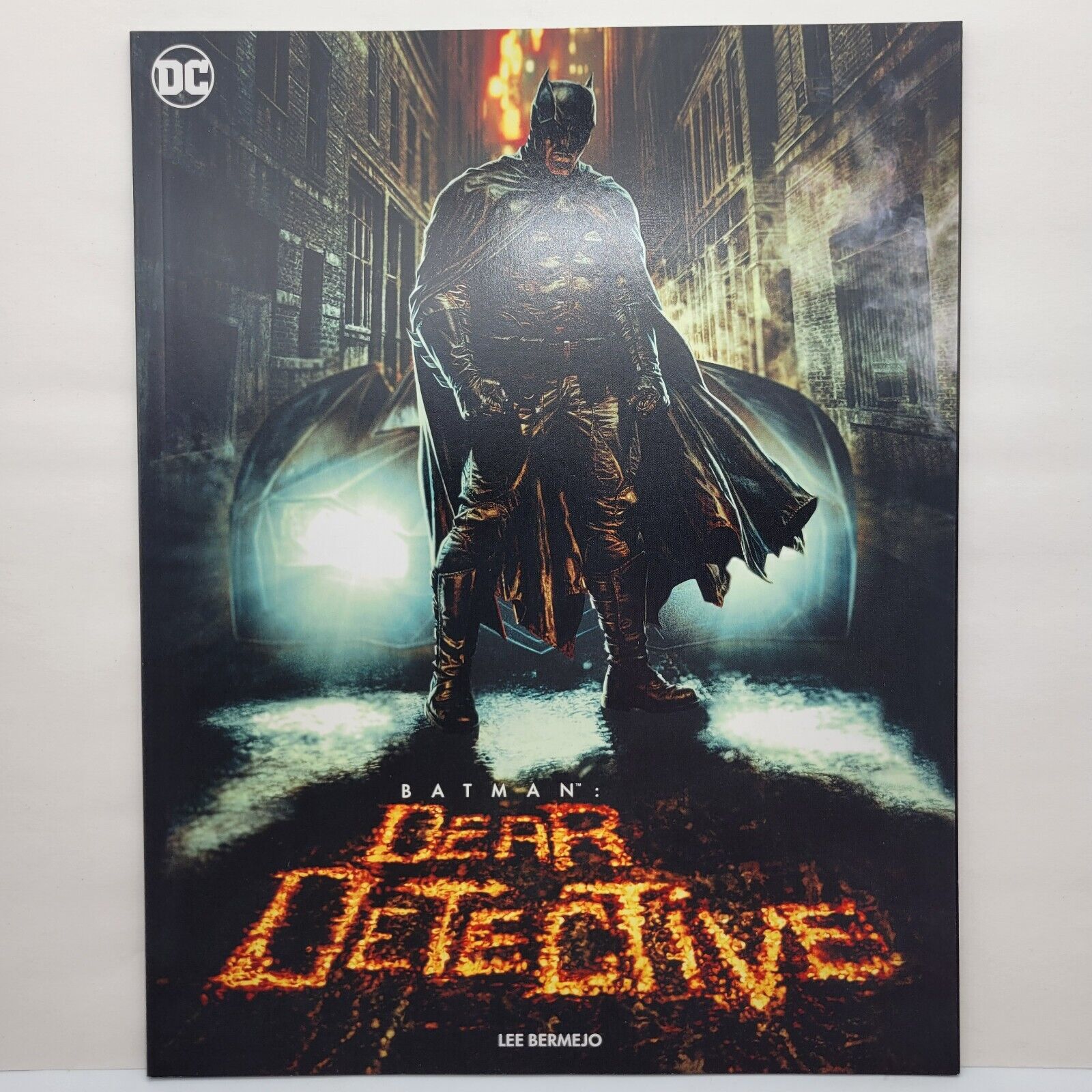 Batman Dear Detective #1 (One Shot) Cover A Regular Lee Bermejo Cover 2022