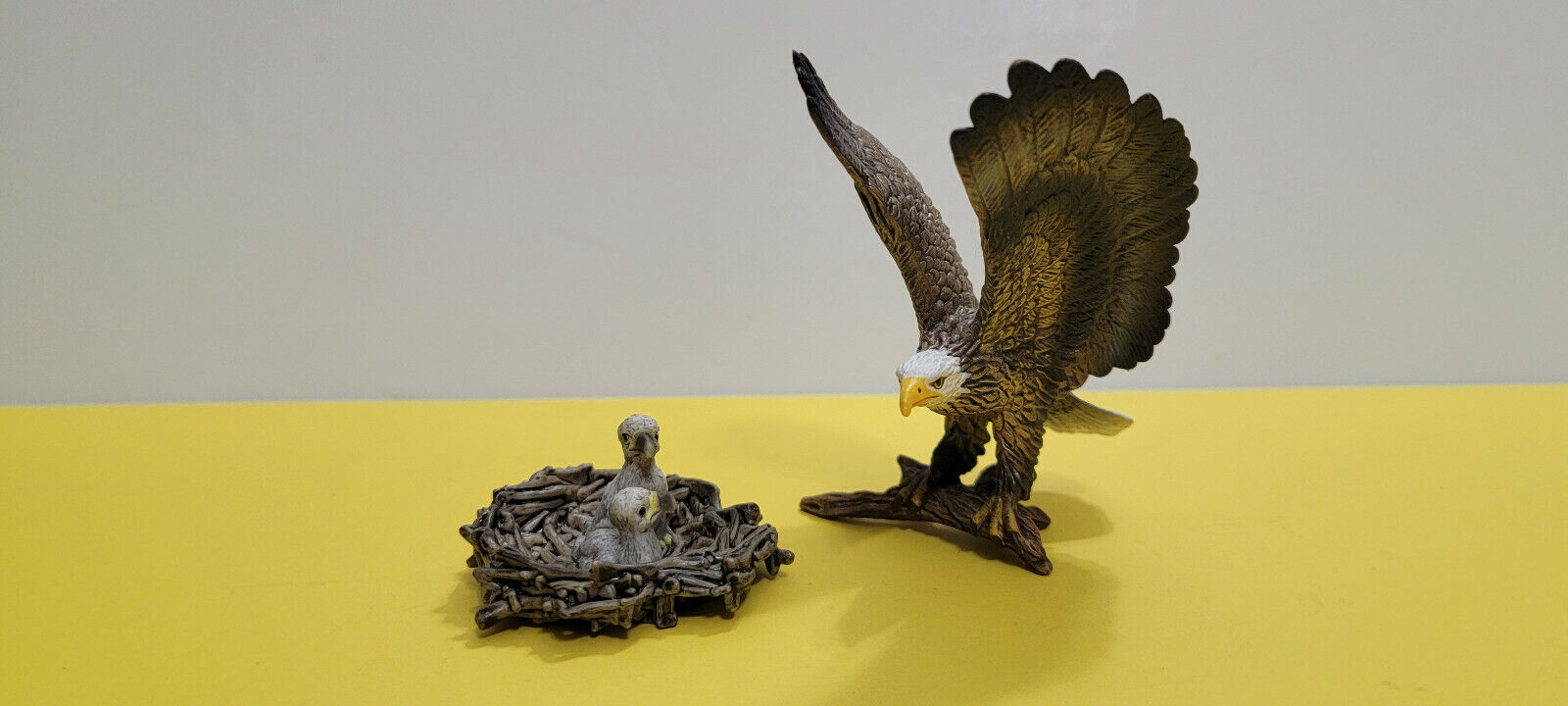 Schleich Bald Eagle With Nest And Chicks