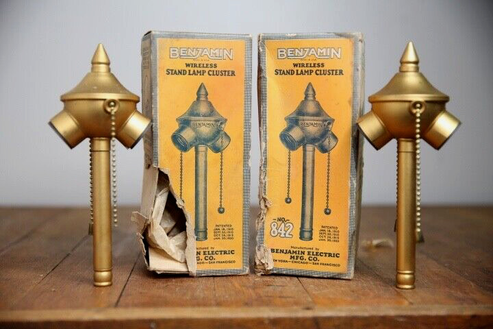 Vintage Benjamin 2 Socket Cluster Light Fixture Lamp Arm pull chain NOS w/ Box