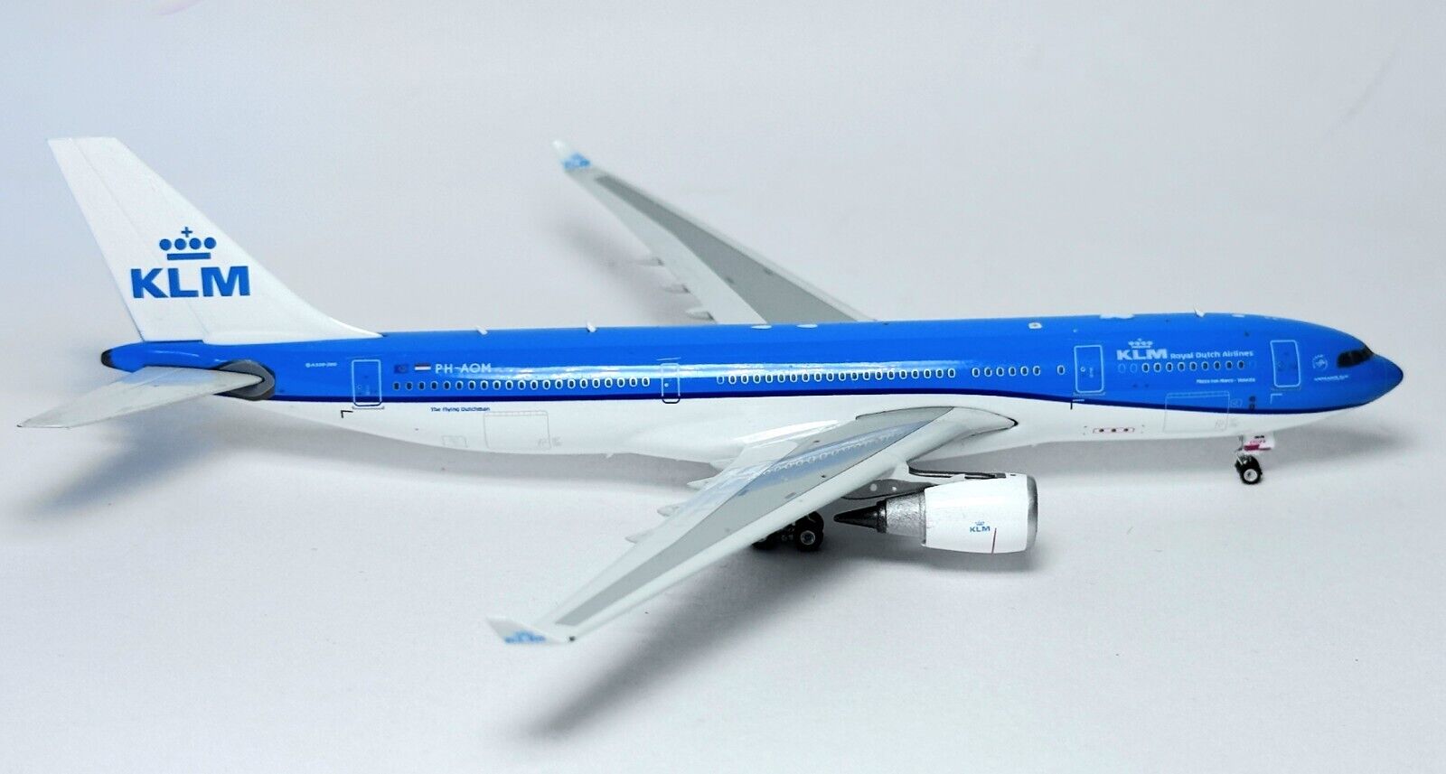 Airbus A330-200 KLM Royal Dutch Airlines Phoenix Diecast Model Scale 1:400