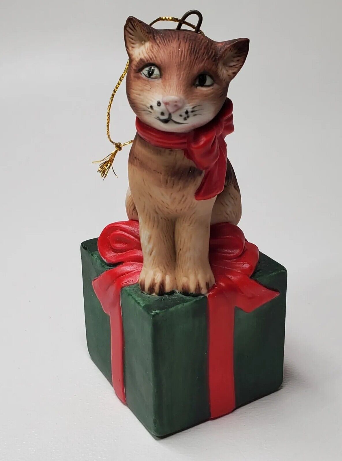 Vtg 1984 Schmid GORDON FRASER Christmas Tree Ornament Tabby Cat Gift Porcelain 