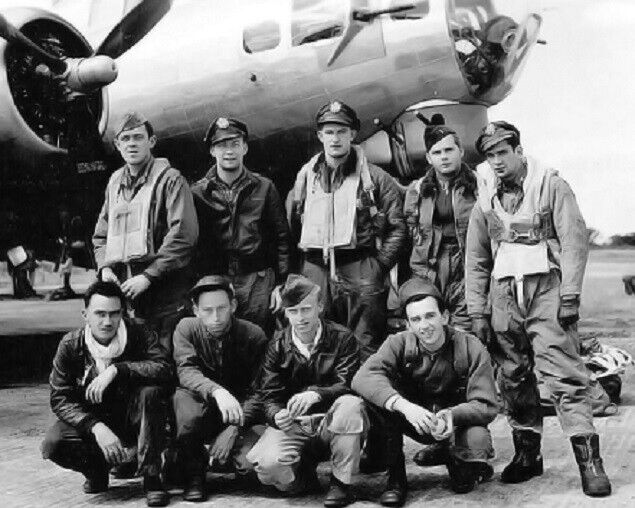 Boeing B-17 Flying Fortress Crew 8x10 WWII WW2 World War II Photo 599a
