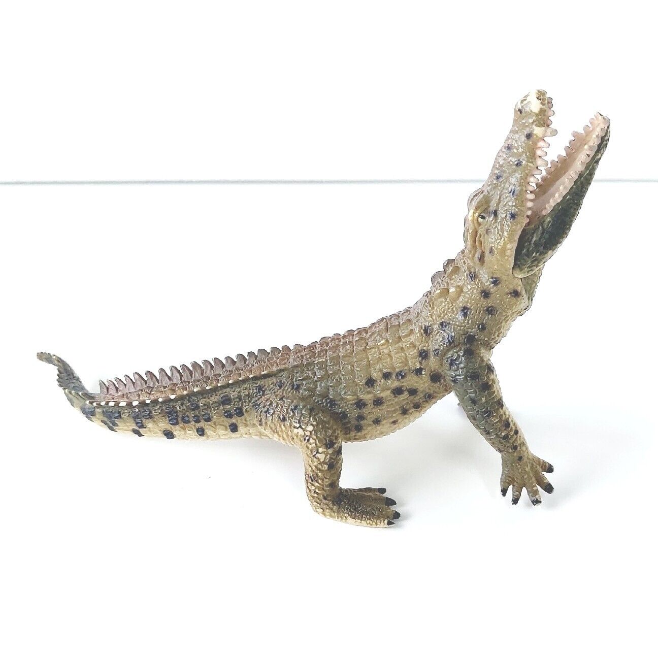 CollectA 2015 Leaping Nile Crocodile With Moving Jaw Model 18cm