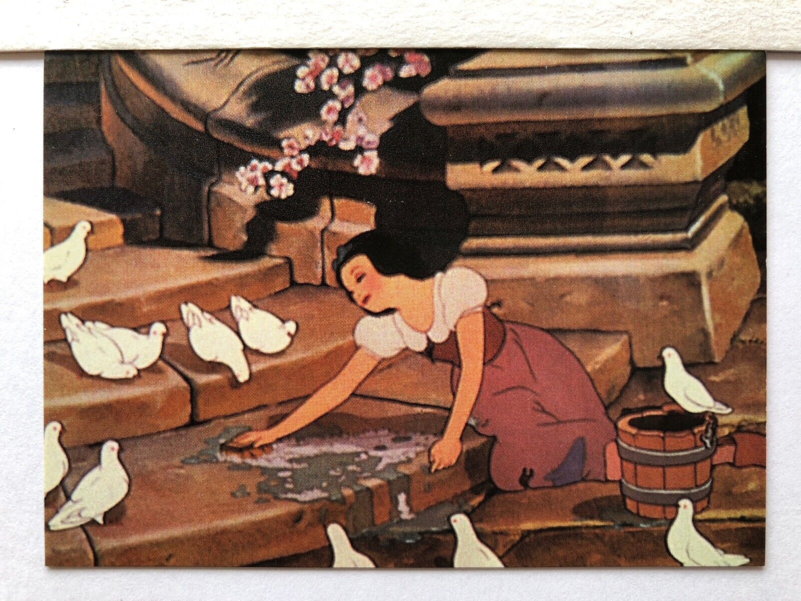 Snow White and the Seven Dwarfs Series 1 Trading card base single Skybox 1993