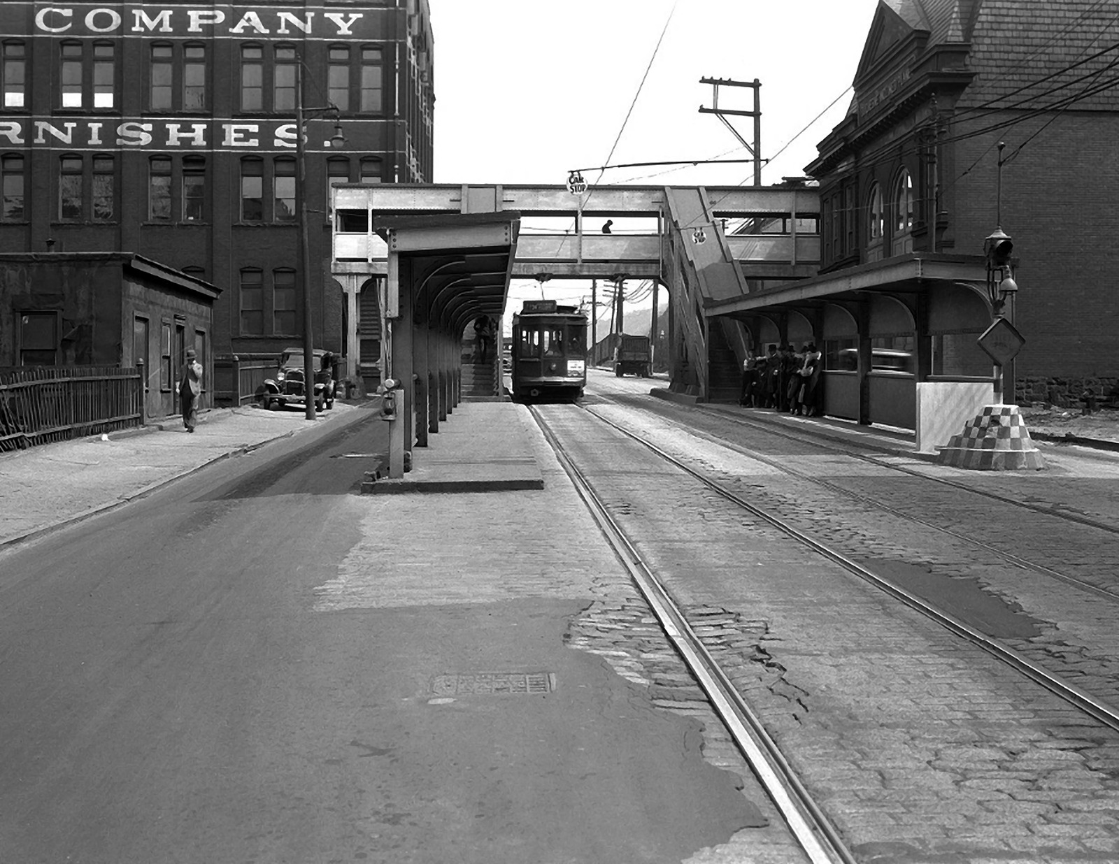 1932 Streetcar Stop at Duquesne Incline, PA Old Photo 8.5