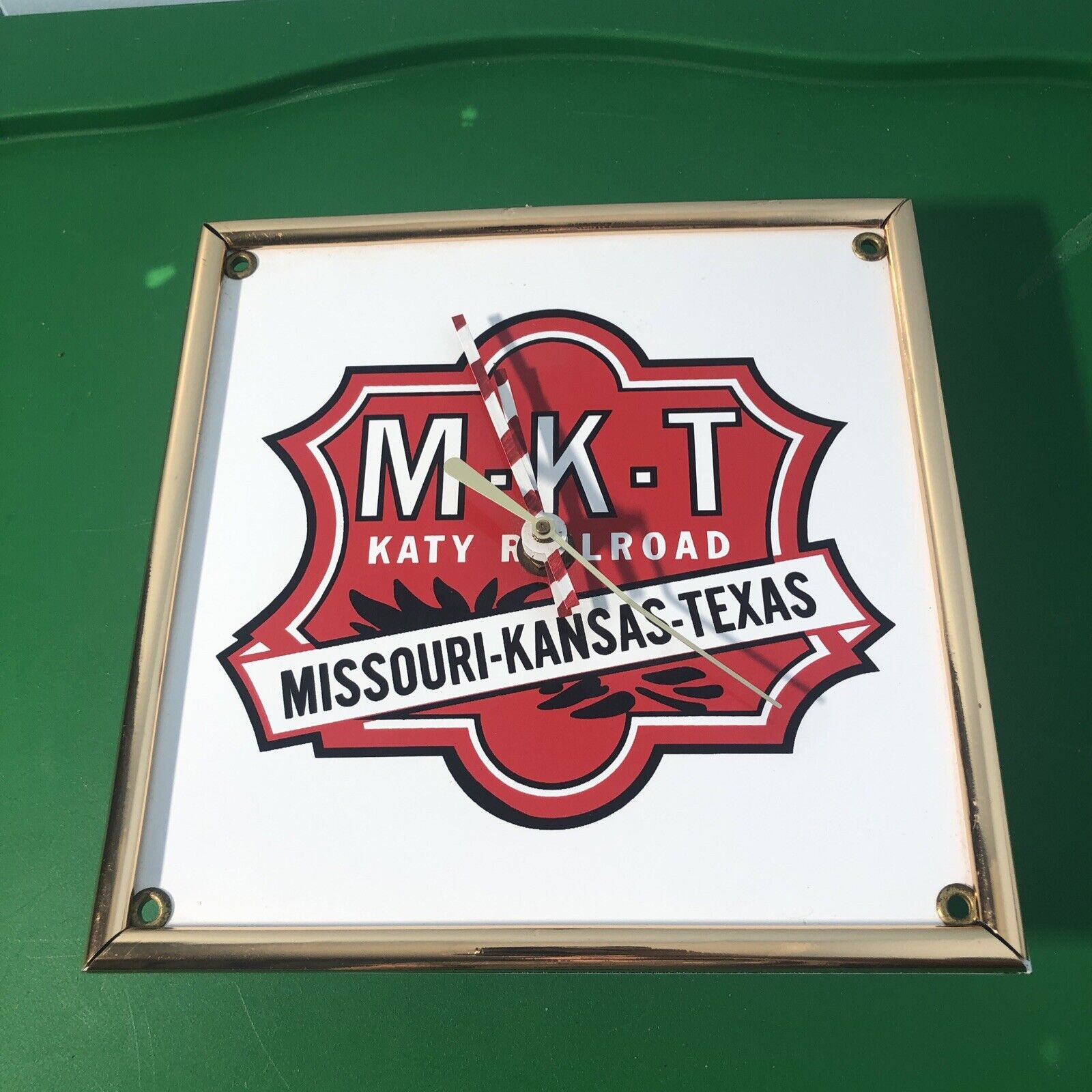 M.K.T. KATY RAILROAD Porcelain Sign/ Clock MISSOURI KANSAS TEXAS 8\