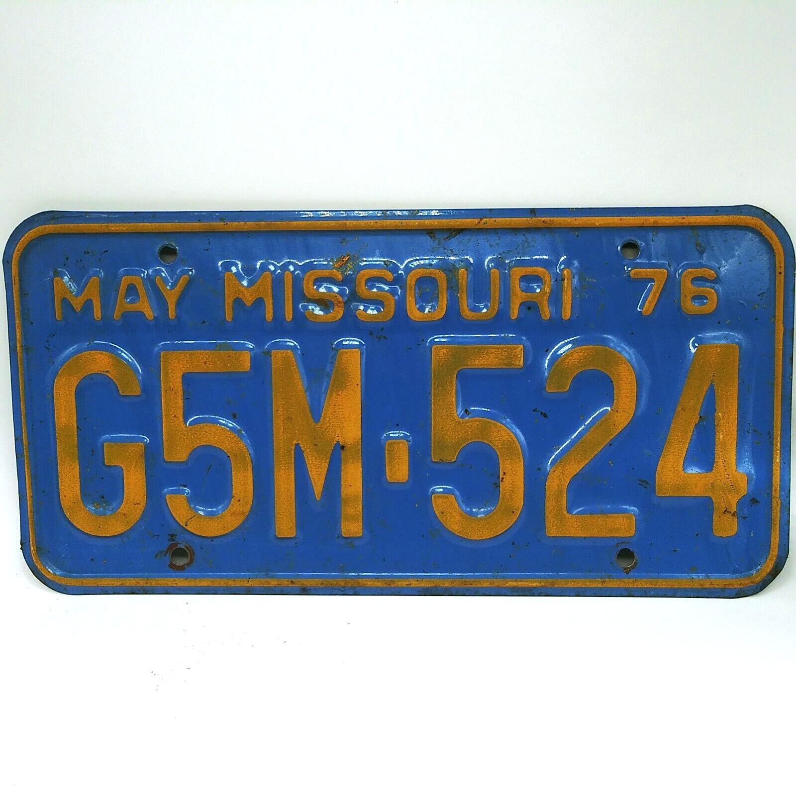 Vintage Original 1976 Missouri GM5 524 Blue Yellow automobile car License Plate