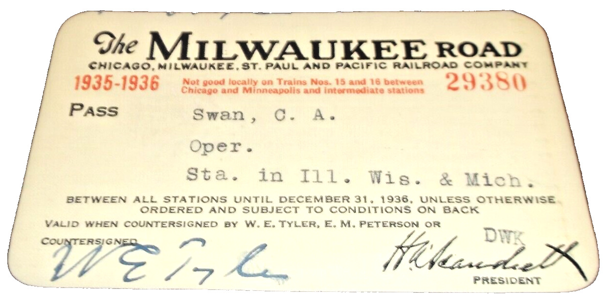 1935 1936 MILWAUKEE ROAD EMPLOYEE PASS #29380