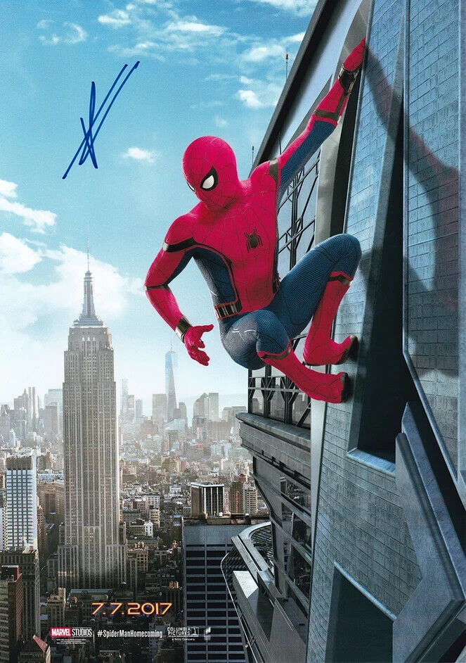 Tom Holland Signed Autograph Spider-Man Homecoming 8x10 Photo COA