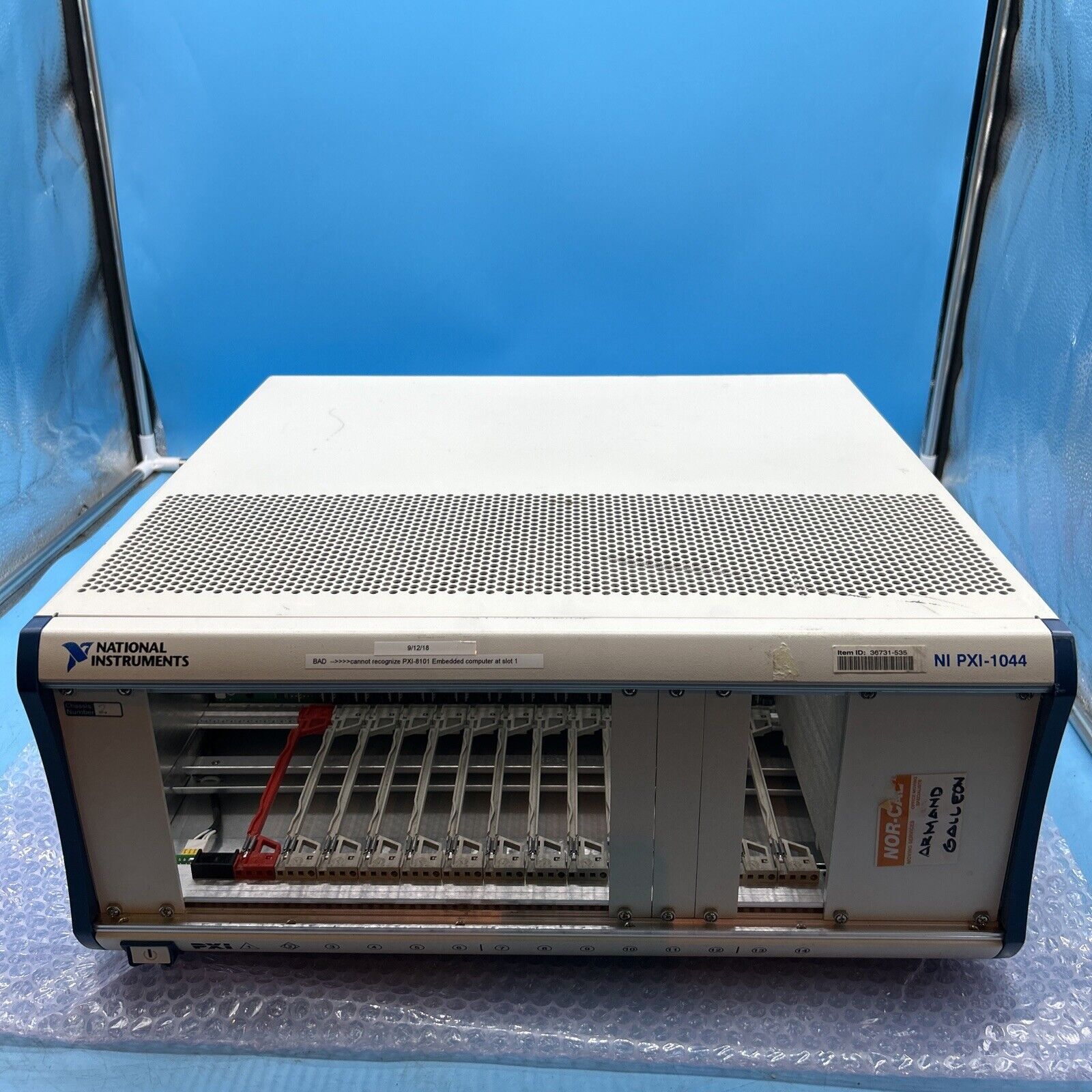 National Instruments NI PXI-1044 Chassis 14-Slot PXI Mainframe 189105E-01 Rev 01