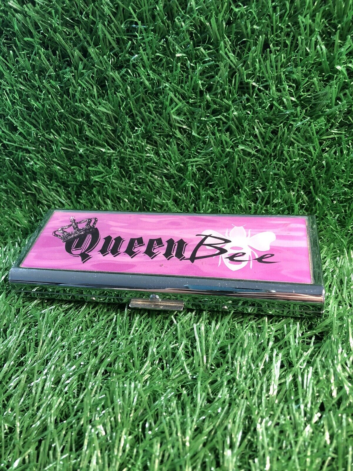 Queen Bee Purse Mirror Tissue/Cigarette Case/Stash Box 5x2”
