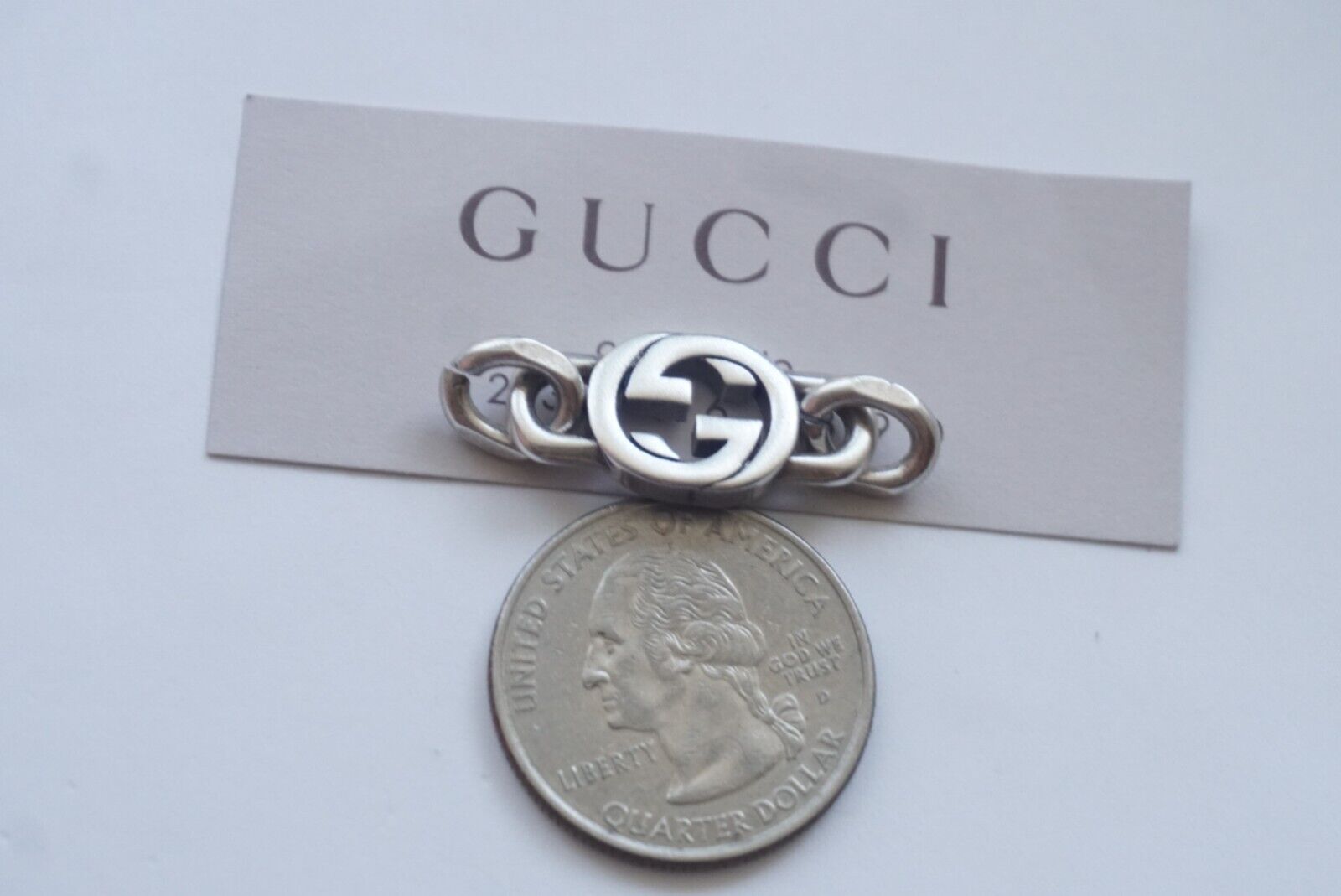 One  Gucci 1 pieces   metal zipper pull   / logo gg  silver