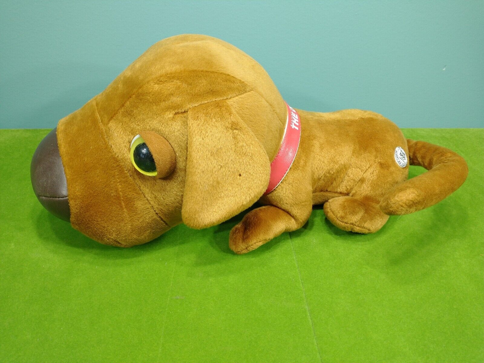 2004 Play Along Brown Labrador Lab The Dog Artist Collection Plush Animated Toy