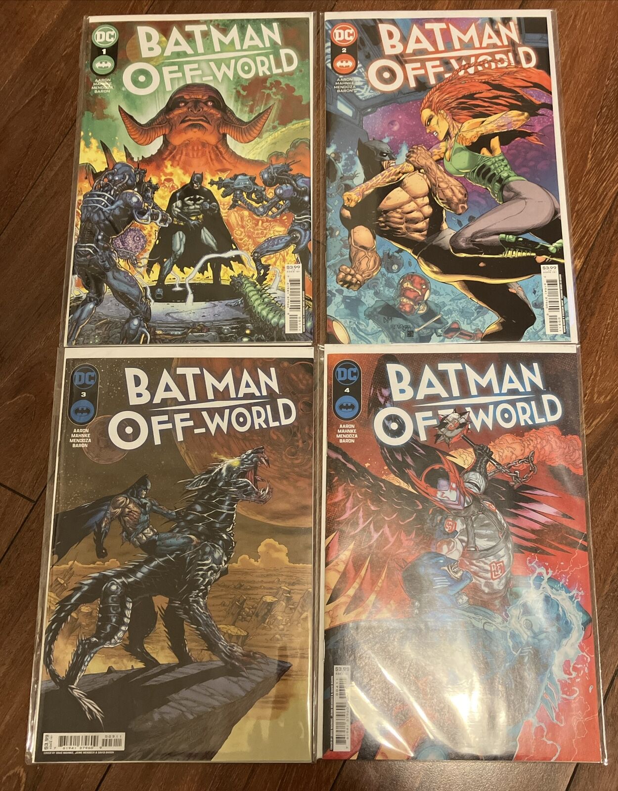 BATMAN - OFF-WORLD 1 2 3 4 set - Aaron Mahnke - DC Comics 2023