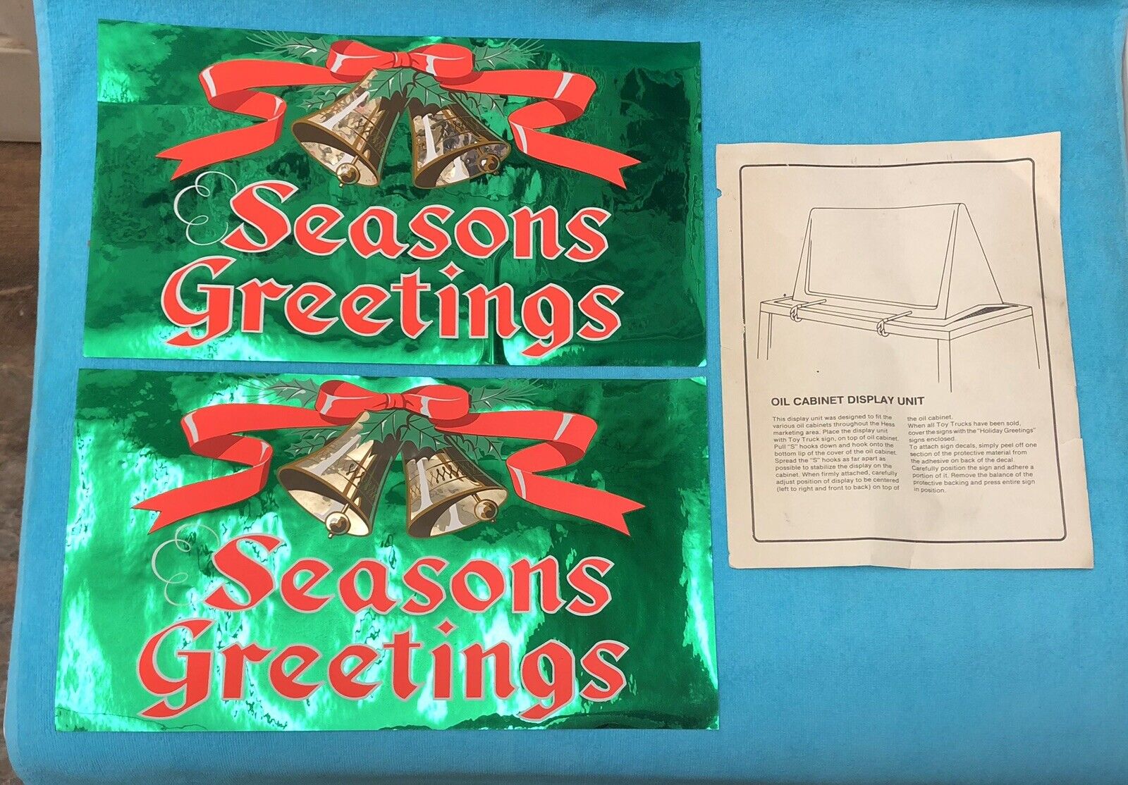 HESS 1970 SEASONS GREETINGS OIL DISPLAY TOPPER FOIL ADHESIVE STICKERS W/ INSTRUC
