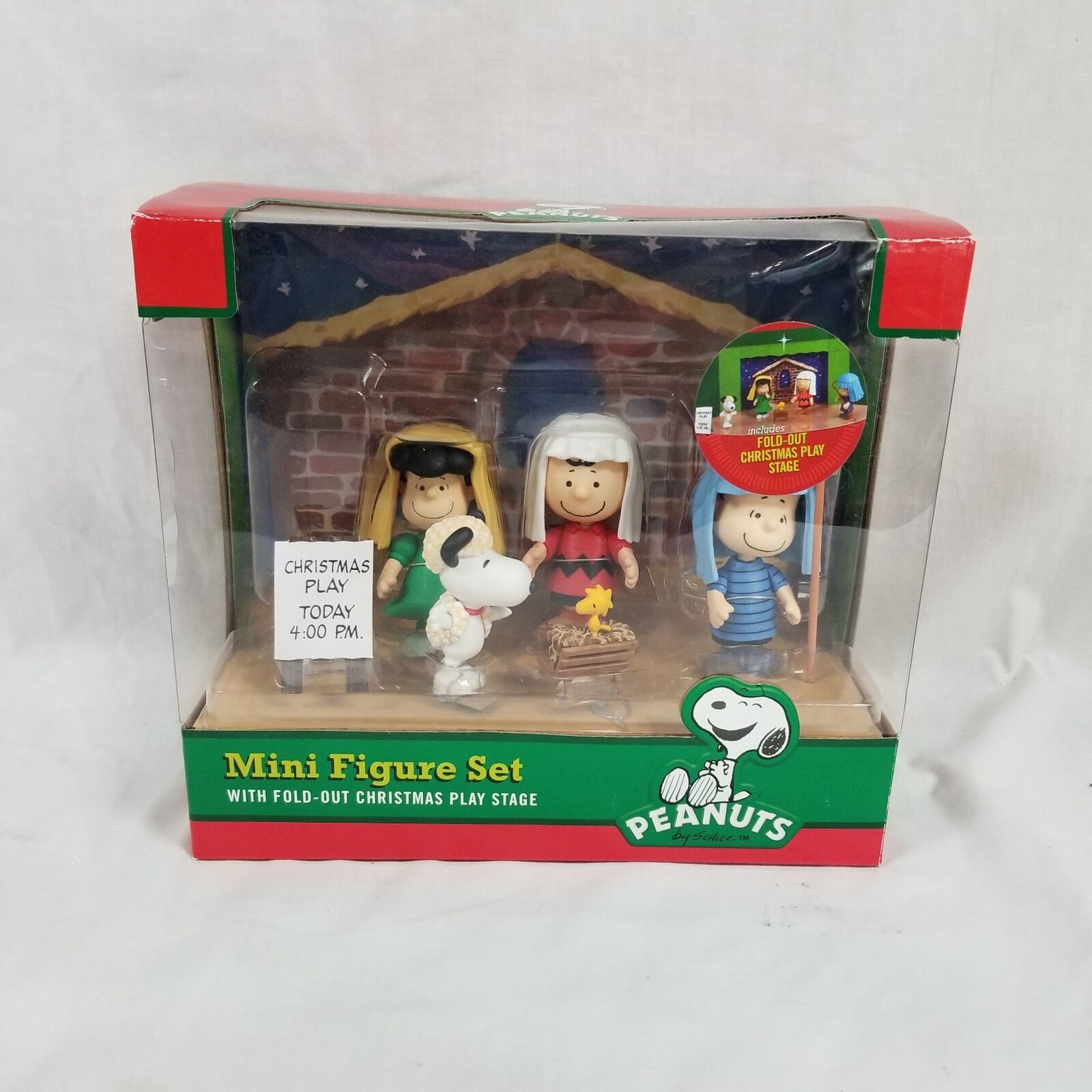 NIB Peanuts Mini Figure Set With Fold-Out Christmas Play Stage Nativity