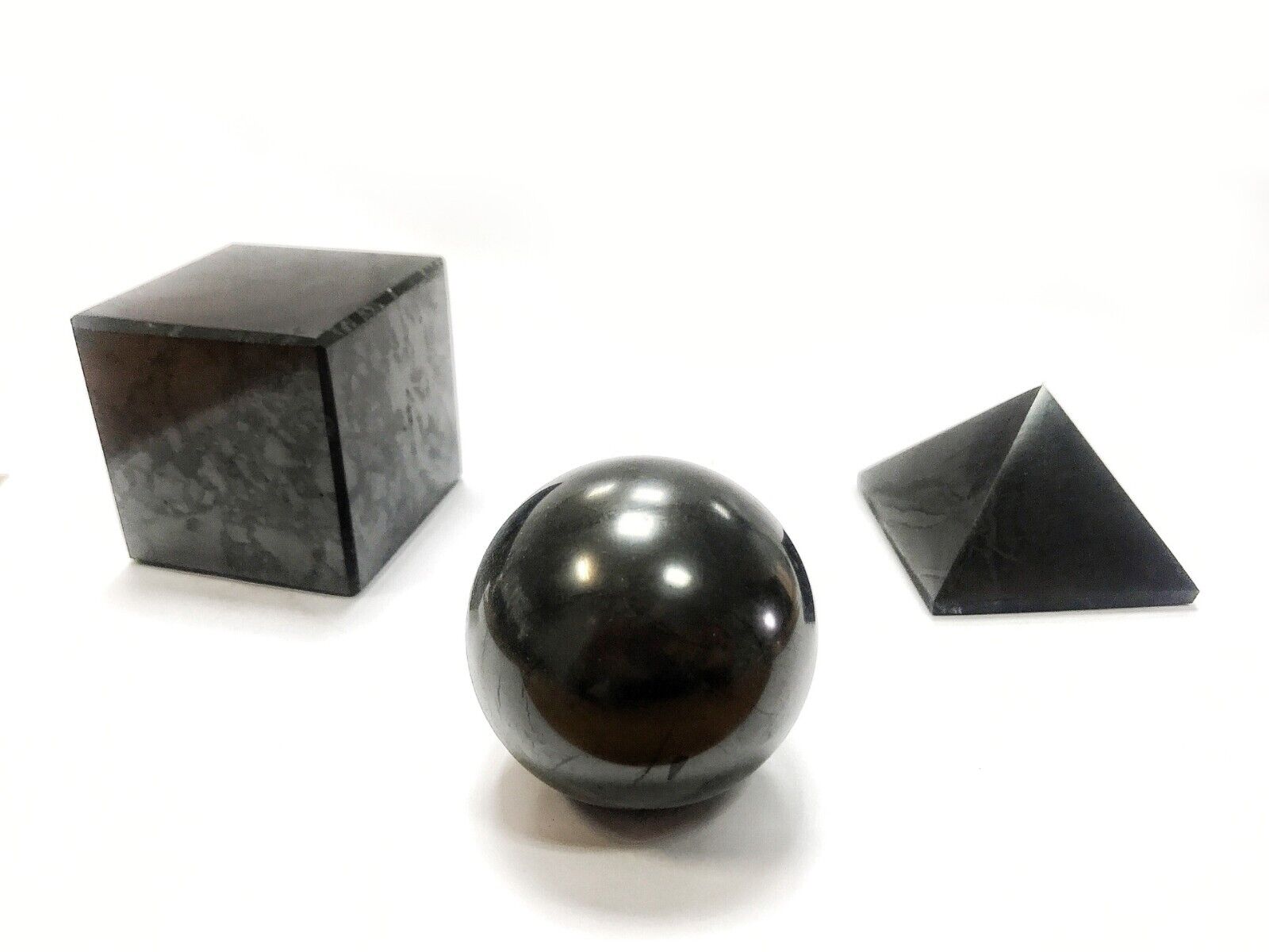 Shungite SET polished pyramid sphere cube 1,18 inches EMF protection Russia
