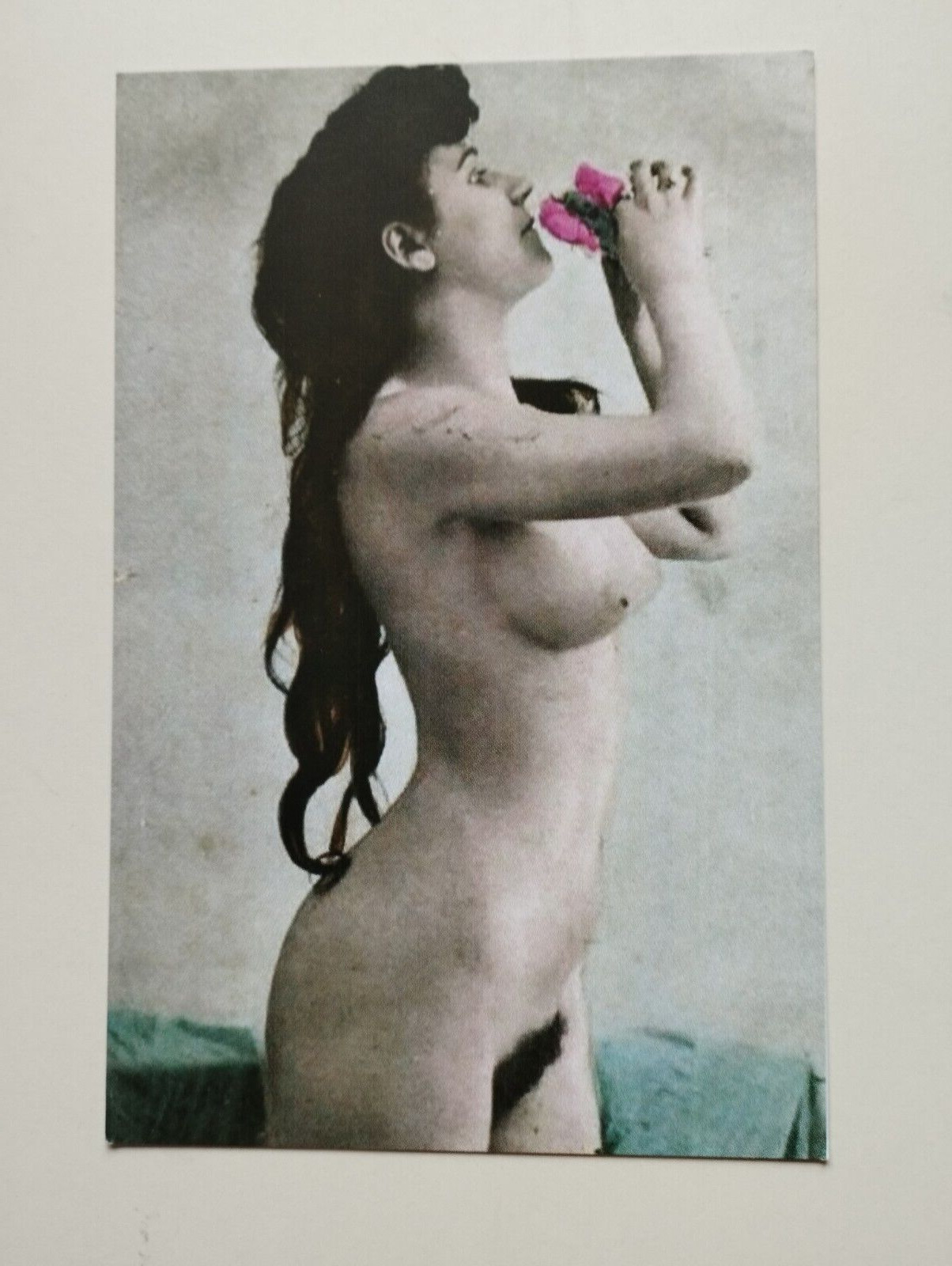 🟢French risqué nude woman with cute figure, Photo Postcard in 1910-1920s style