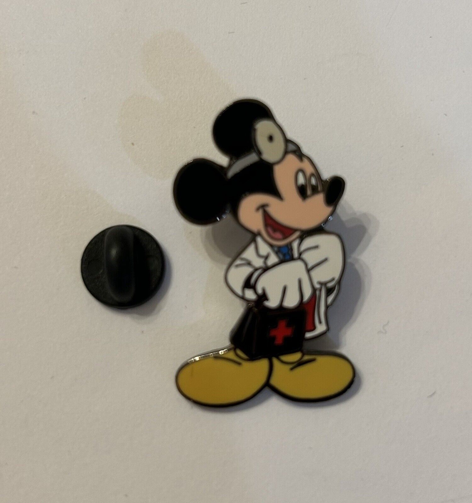 Disney Disneyland Pin - Doctor Mickey Mouse - Lab Coat / Medical Bag