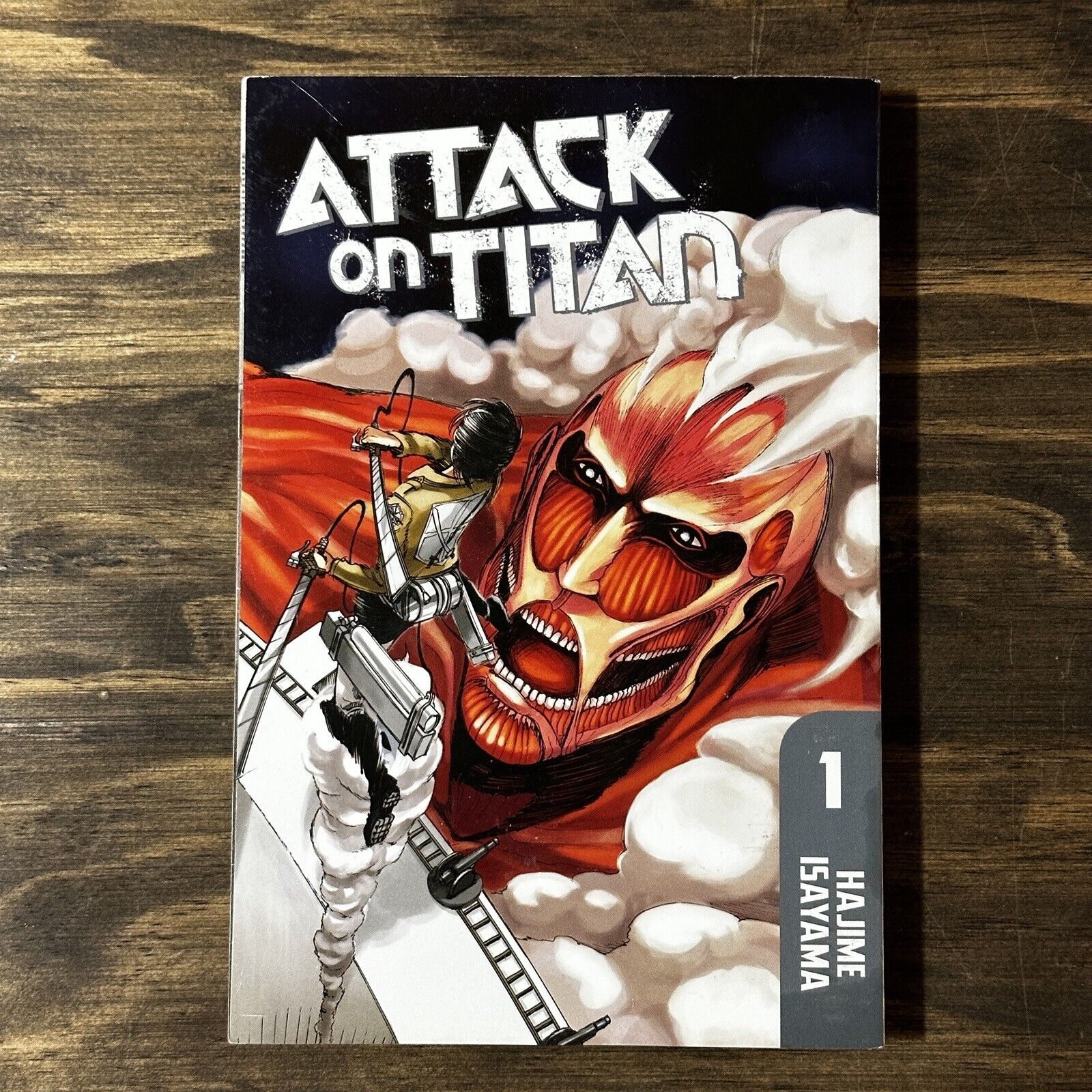 Attack on Titan Volume  1 - Hajime Isayama