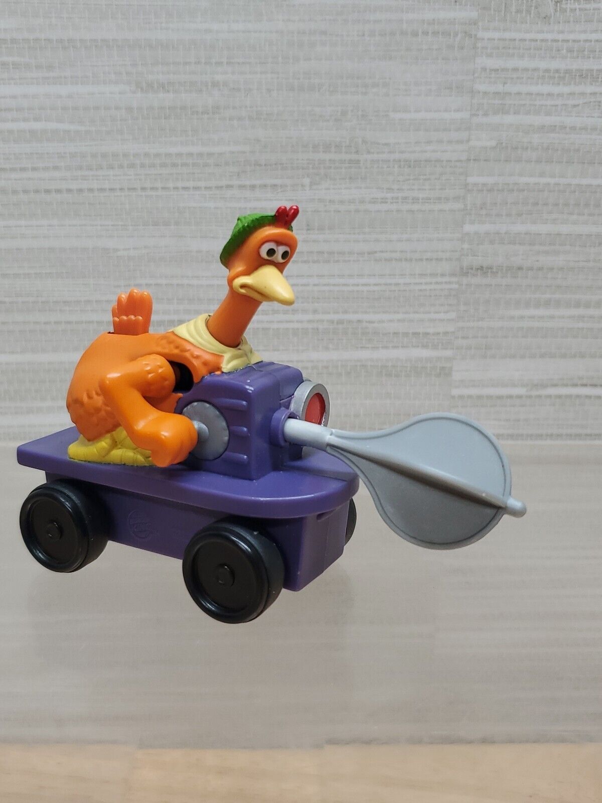 2000 Dreamworks Chicken Run Gingers Eggstream Escape Toy Burger King 